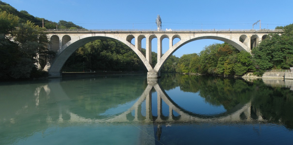 Viaduc de la Jonction01crop 2012-09-16