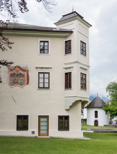 Villach Sankt Martin Schlossgasse 11 Schloss Moertenegg SO-Ecke Erker 17062015 4893