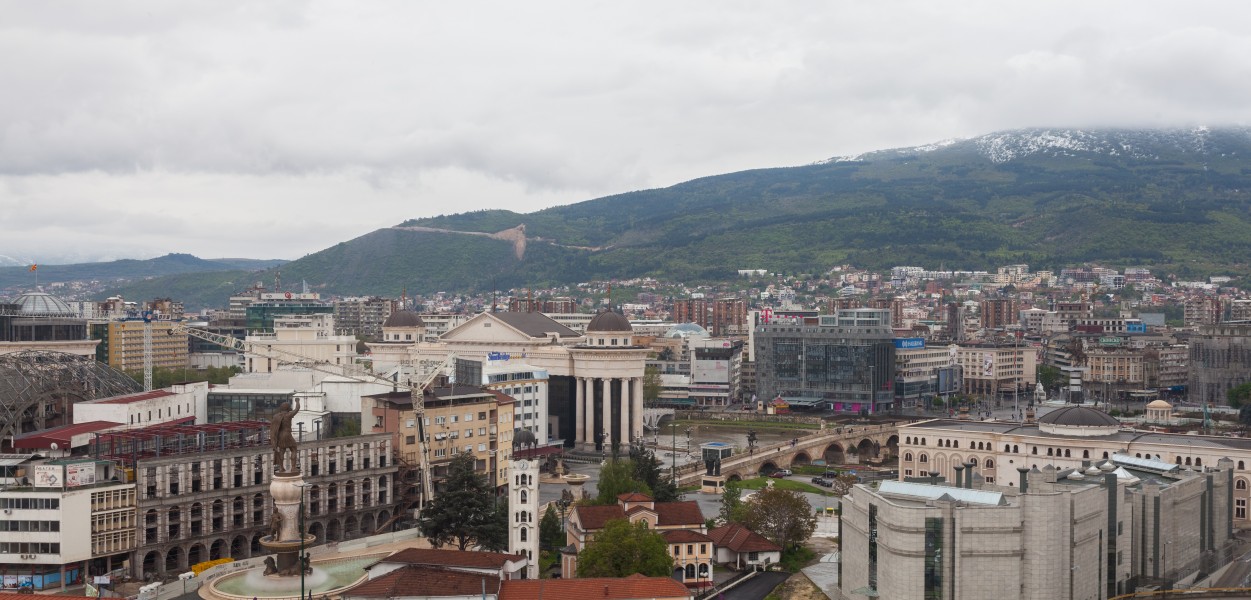 Vista de Skopie, Macedonia, 2014-04-16, DD 56