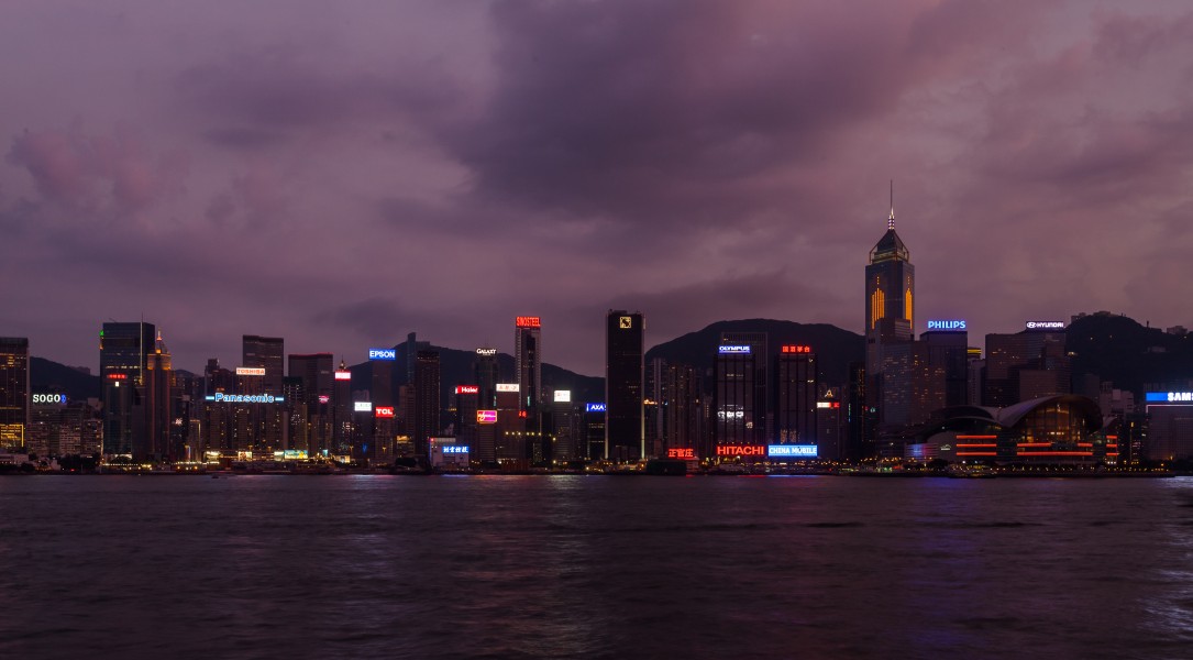 Vista del Puerto de Victoria desde Kowloon, Hong Kong, 2013-08-11, DD 05