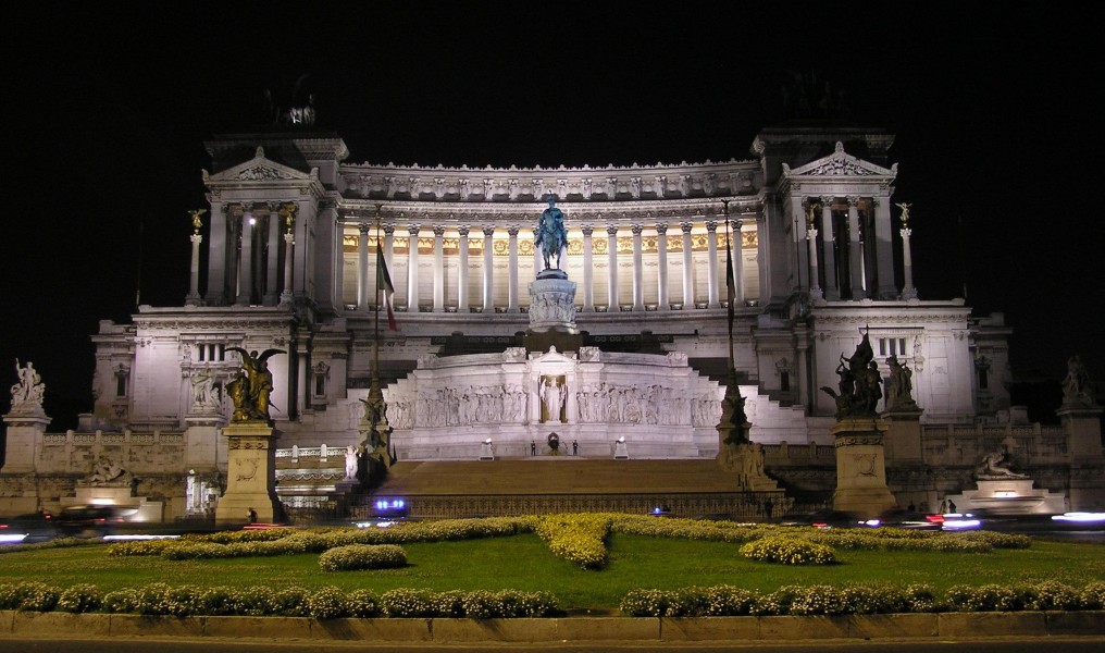 Vittoriano di notte