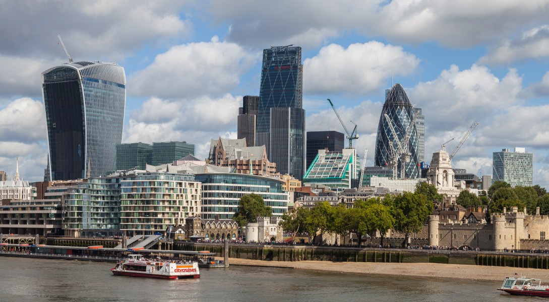 Walkie-Talkie, edificio Leadenhall y Gherkin, Londres, Inglaterra, 2014-08-11, DD 087