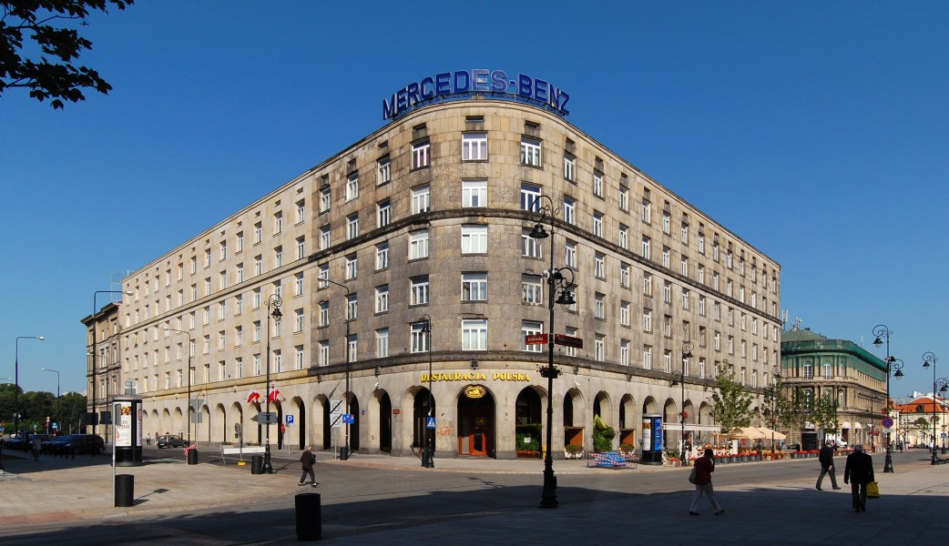 Warszawa dom bez kantów 2009