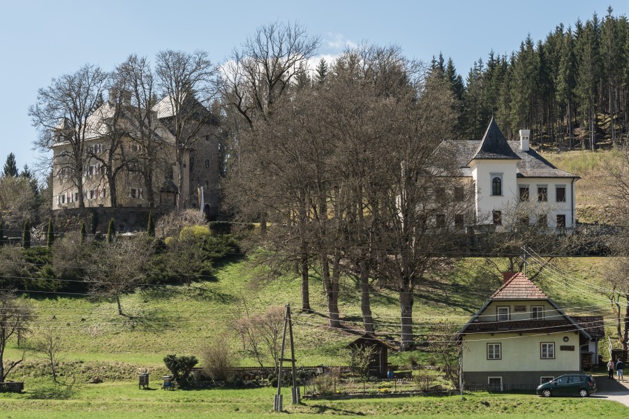 Weitensfeld Zweinitz altes und neues Schloss Thurnhof 11042016 3019
