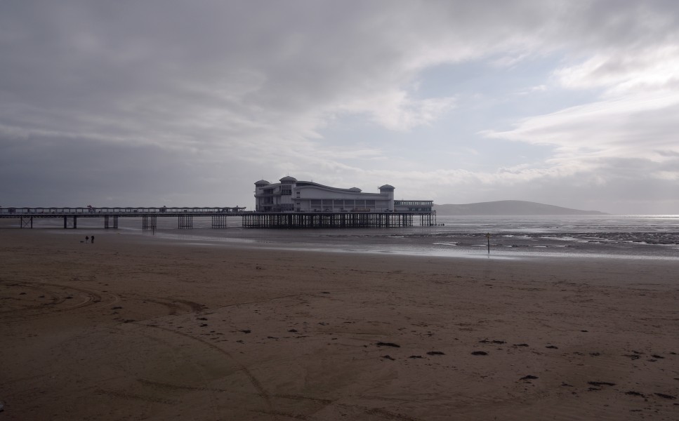 Weston-super-Mare MMB 69 Grand Pier