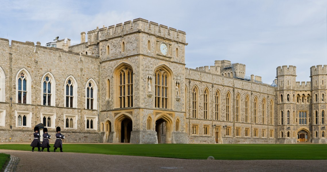 Windsor Castle Upper Ward Quadrangle 2 - Nov 2006