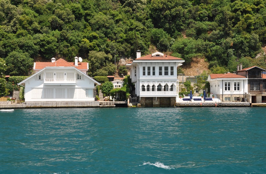 Yalı in Kanlıca on the Bosphorus, Turkey 002