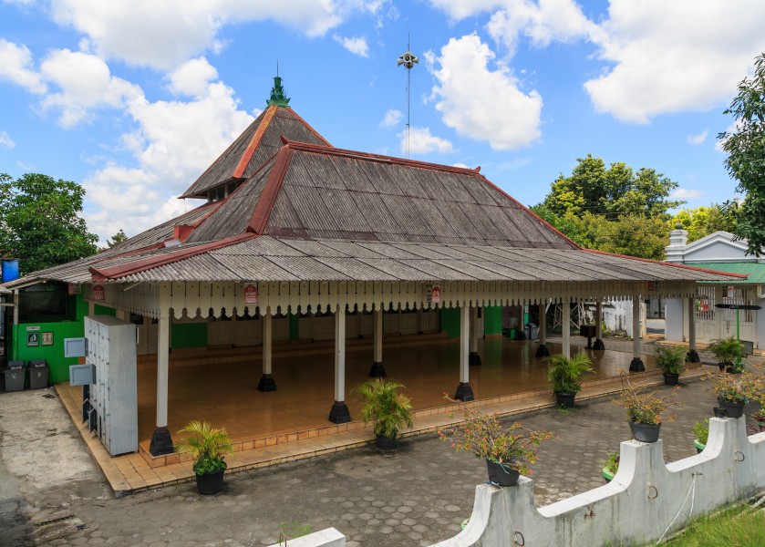 Yogyakarta Indonesia Masjid-Soko-Tunggal-01