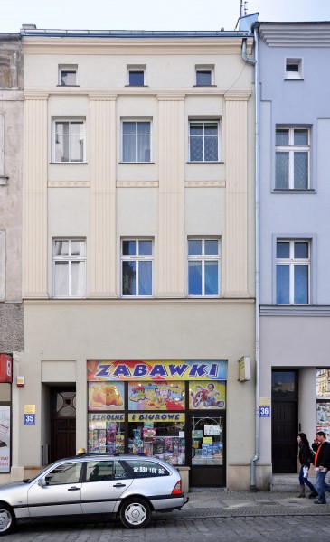 Ząbkowice Śląskie, Rynek 35, 01
