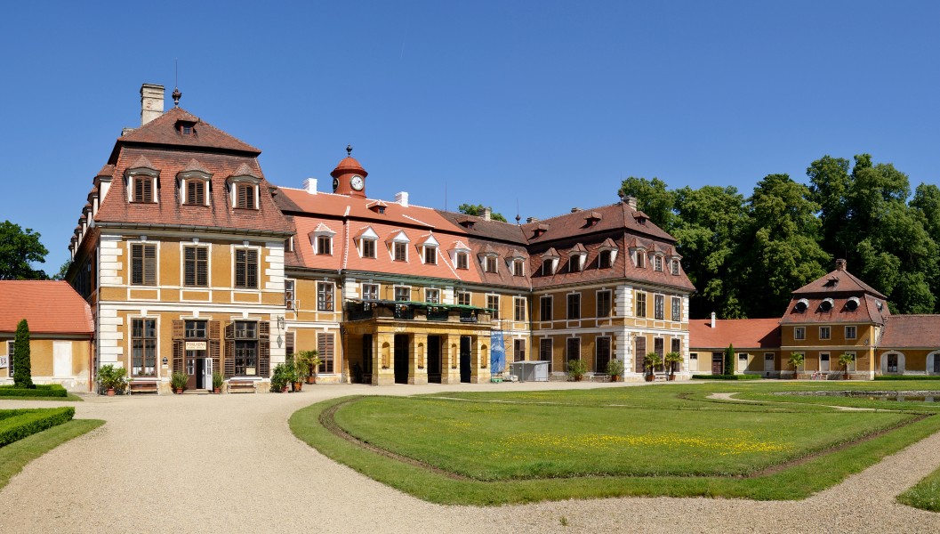 Zámek Rájec nad Svitavou (Schloss Raitz) - panorama 2