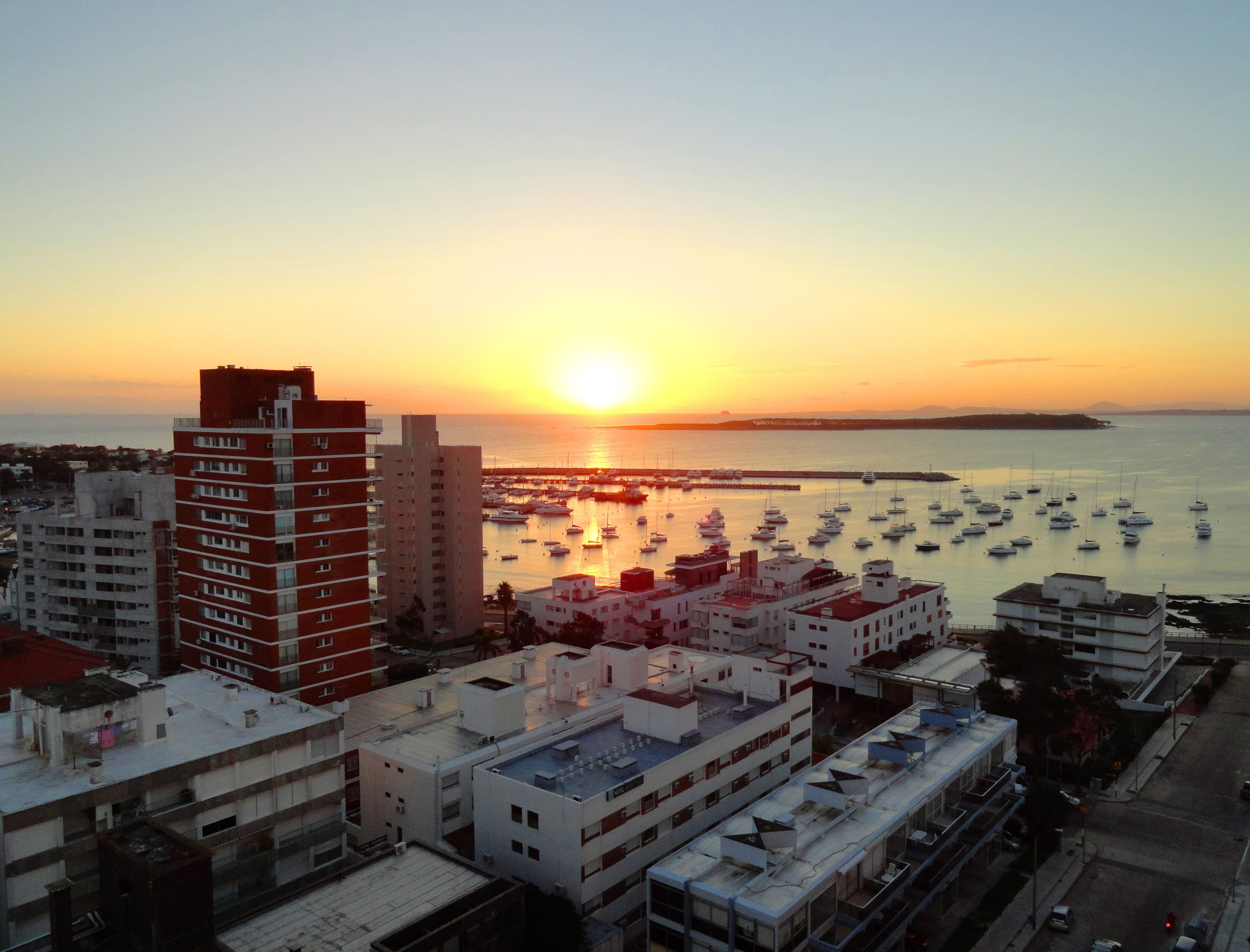 Punta del Este bay 2012 - wide