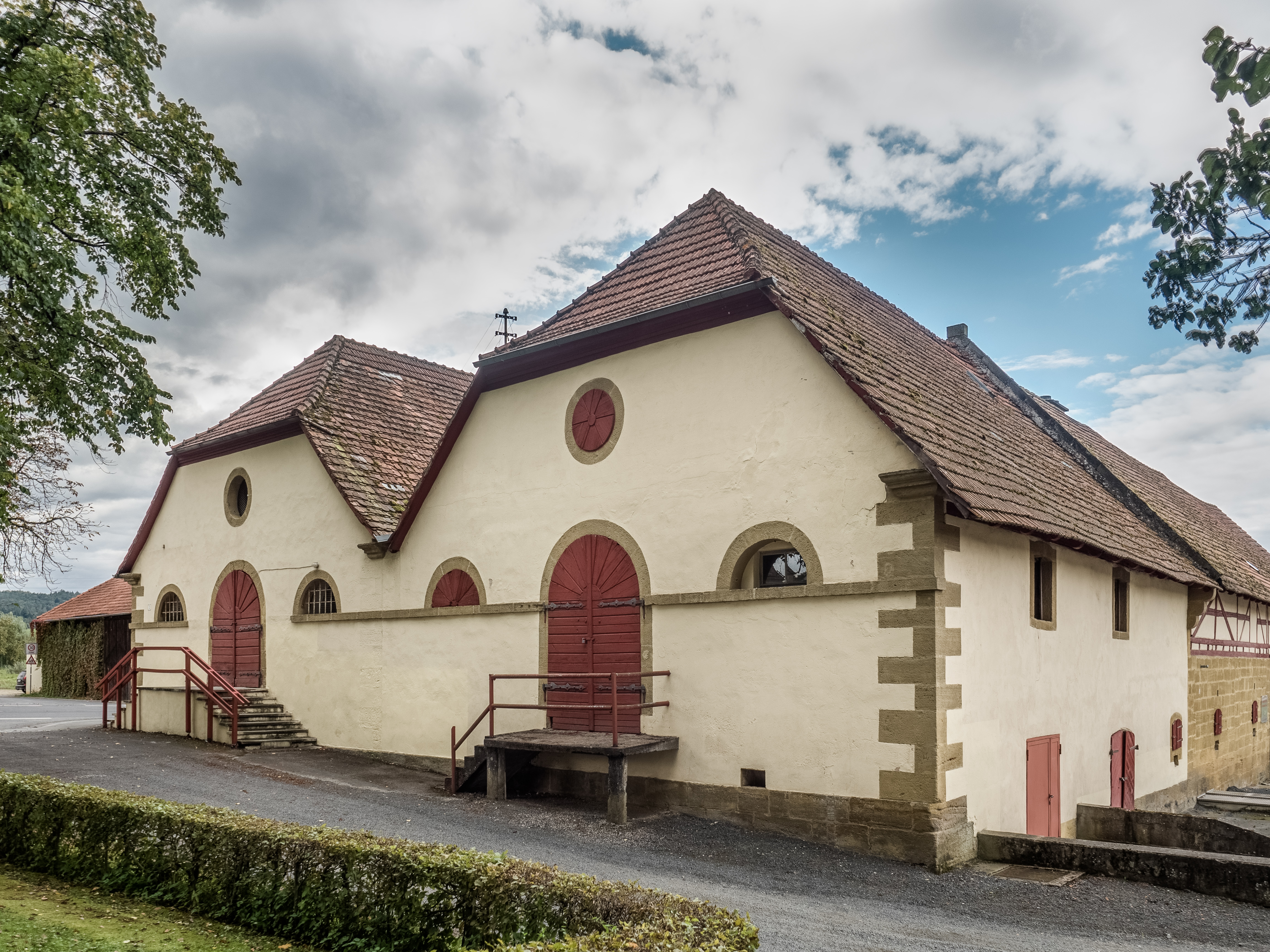 Rentweinsdorf-Witschaftshof-090101hdr