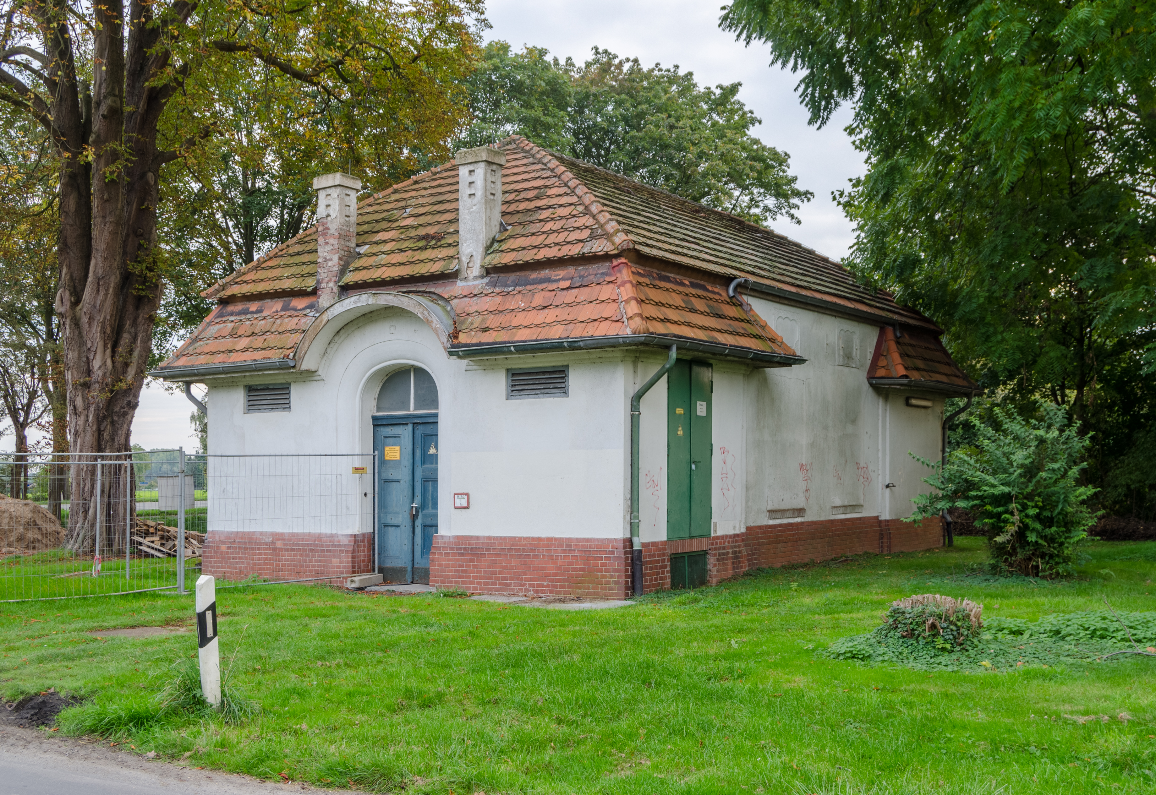 Rheinberg, Borth, Umspannstation, 2015-10 CN-01