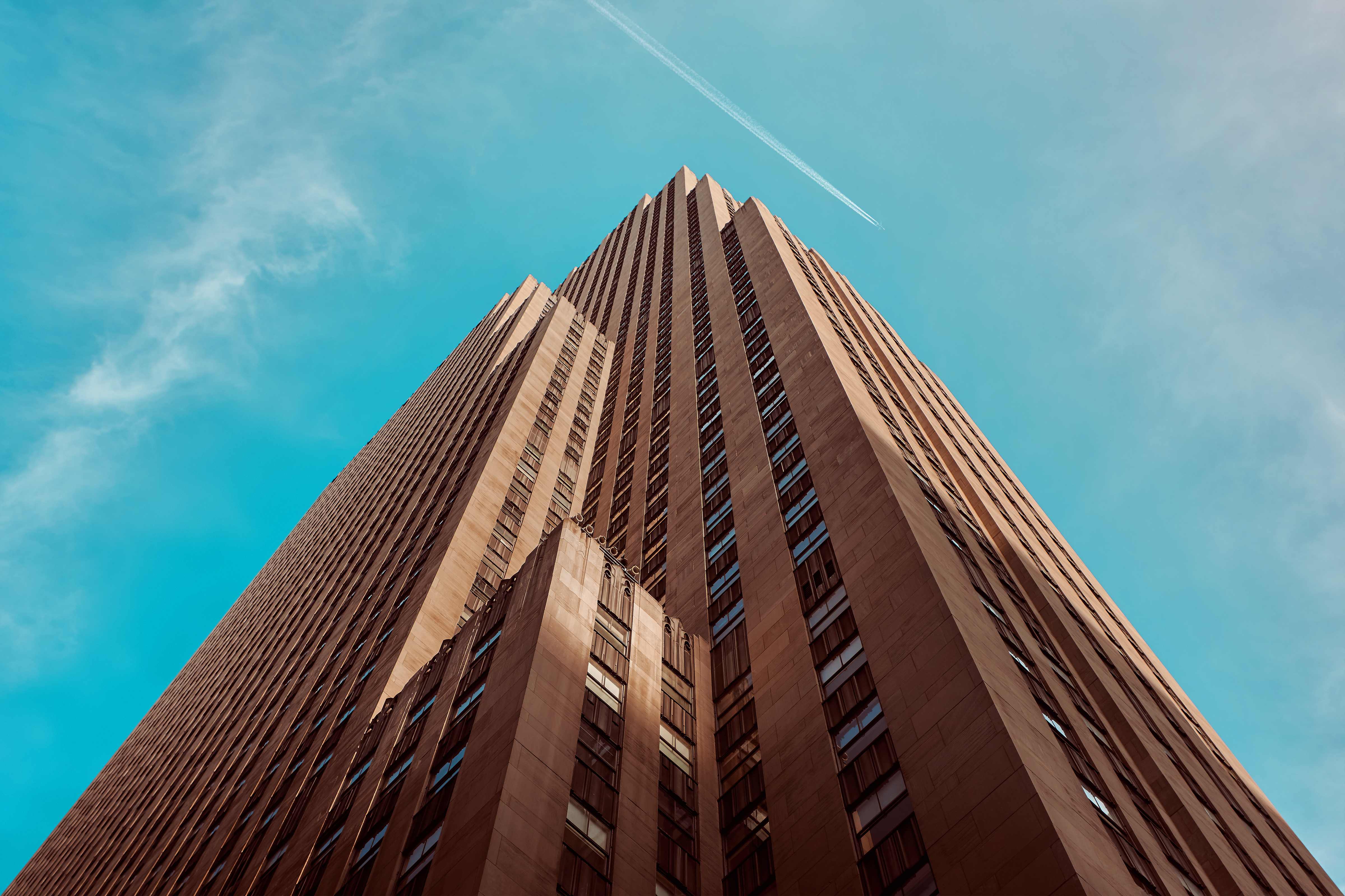 Rockefeller sky (Unsplash)