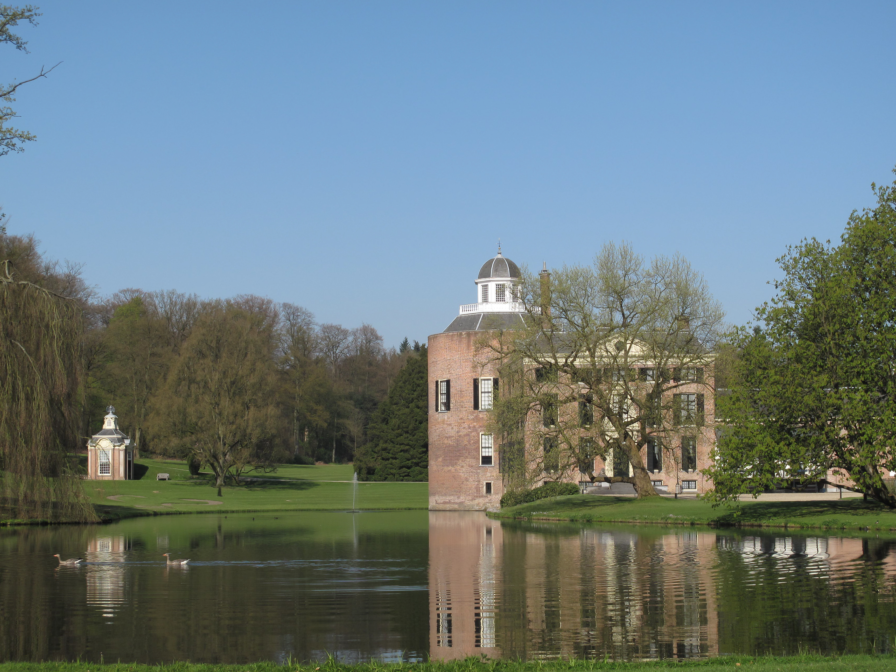 Rozendaal, kasteel Rozendaal foto6 2010-04-18 10.22