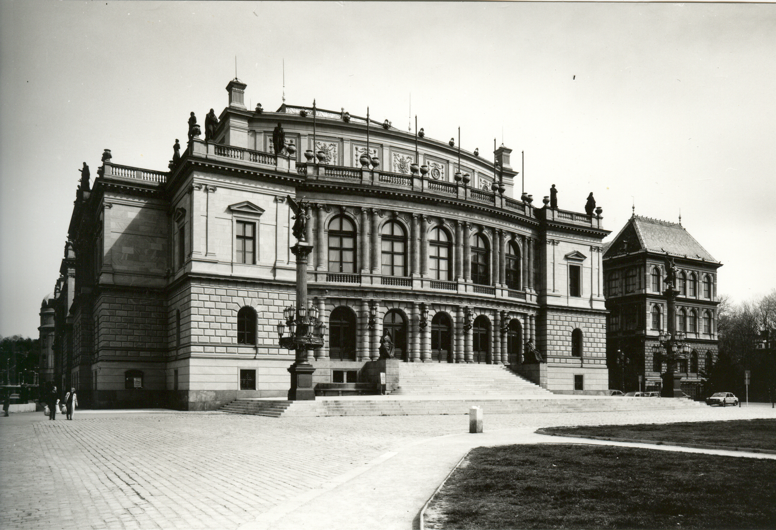 RUDOLFINUM old