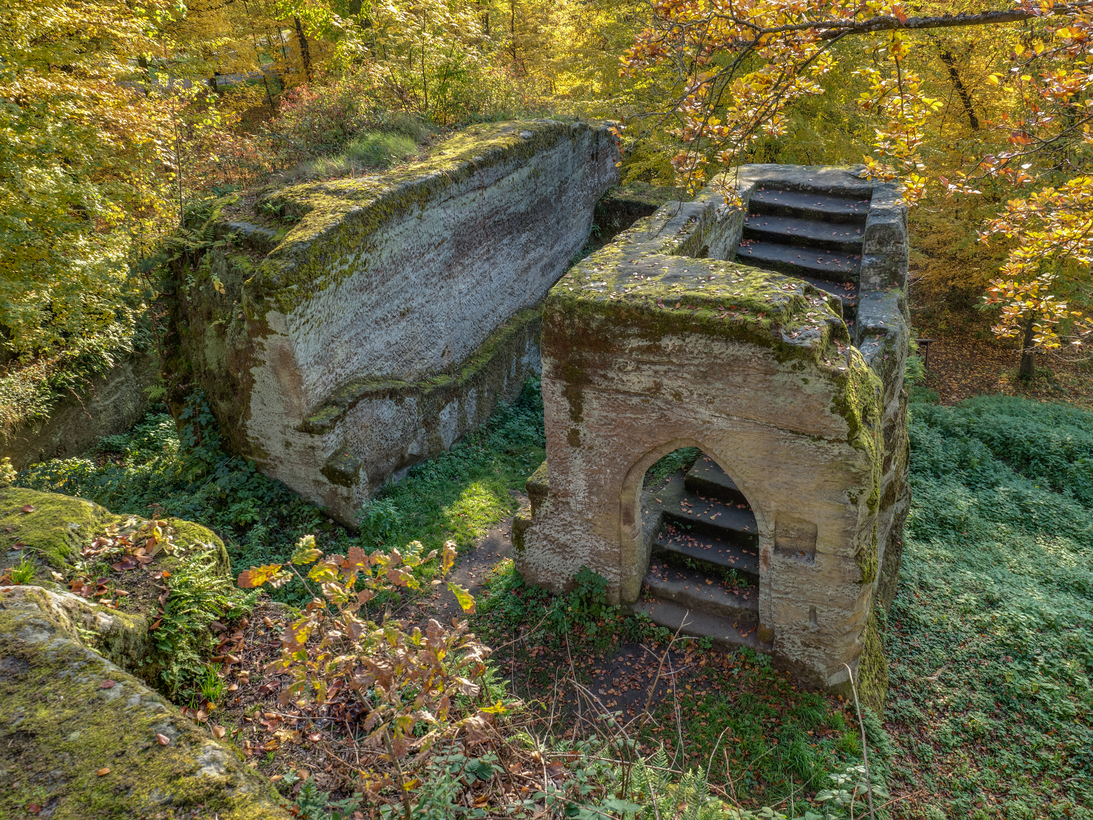 Ruine-Rotenhan-266158efs