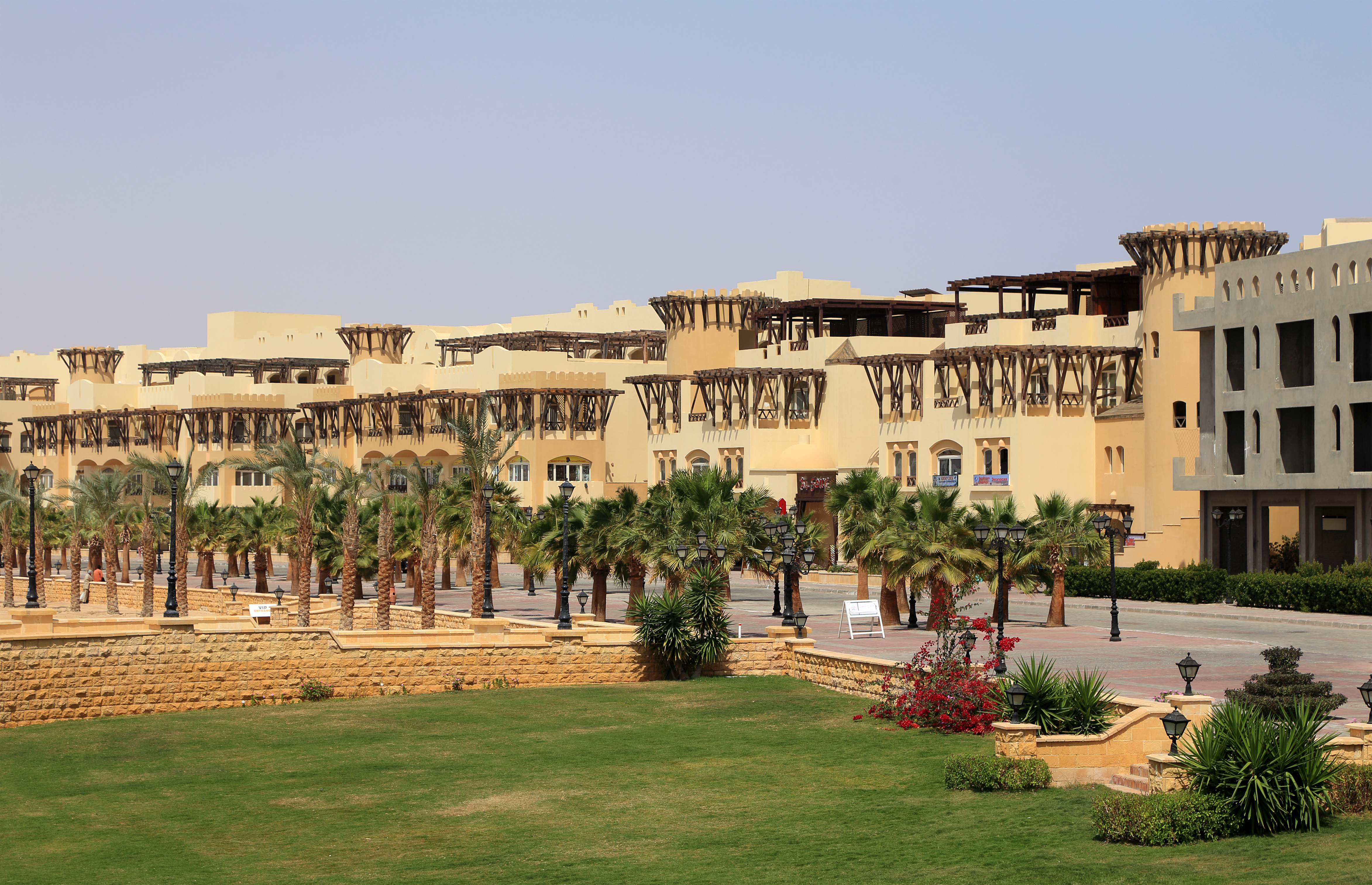 Sahl Hasheesh R17