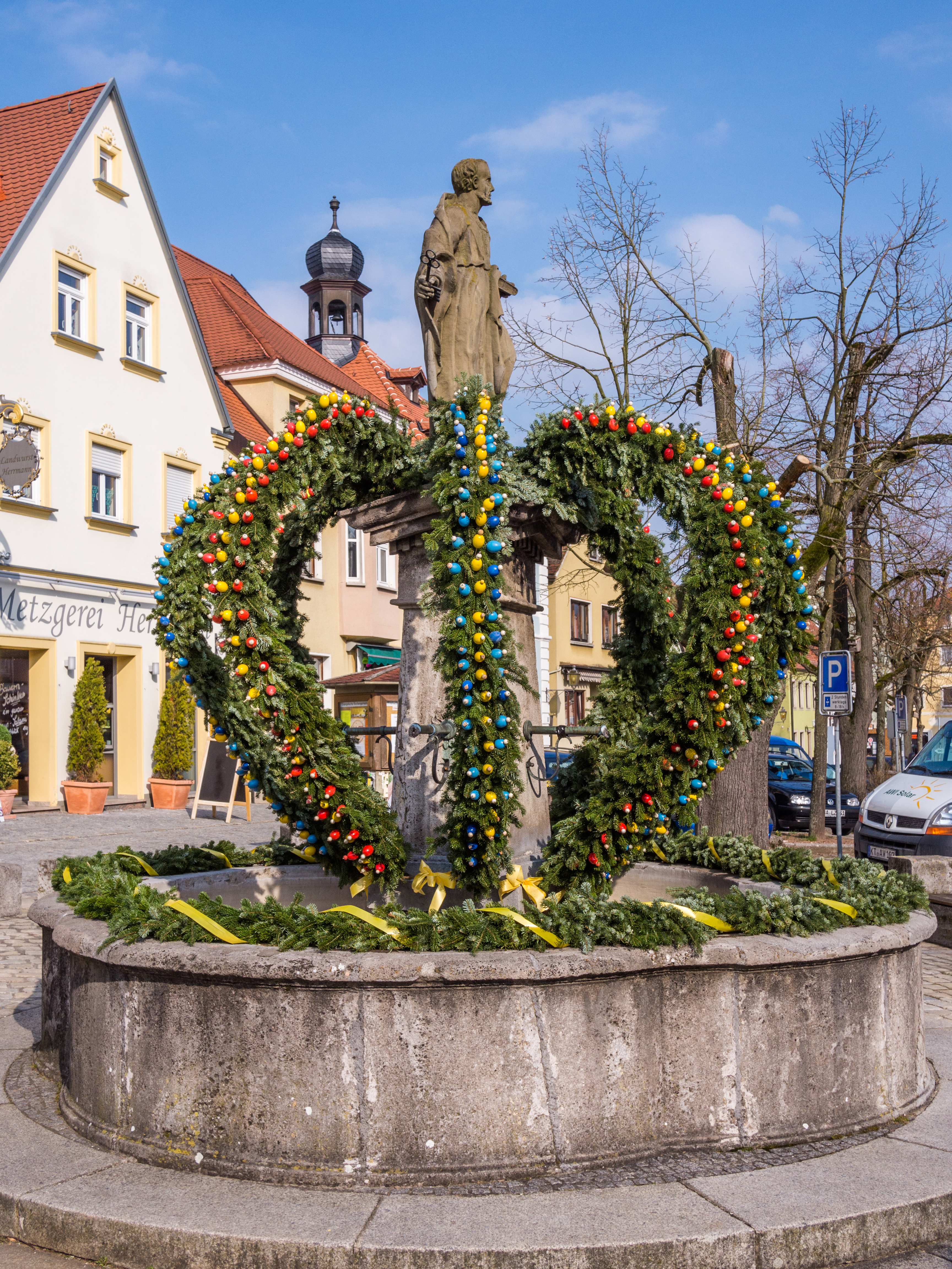 Schlüsselfeld-Easter fountain-P1060191PS