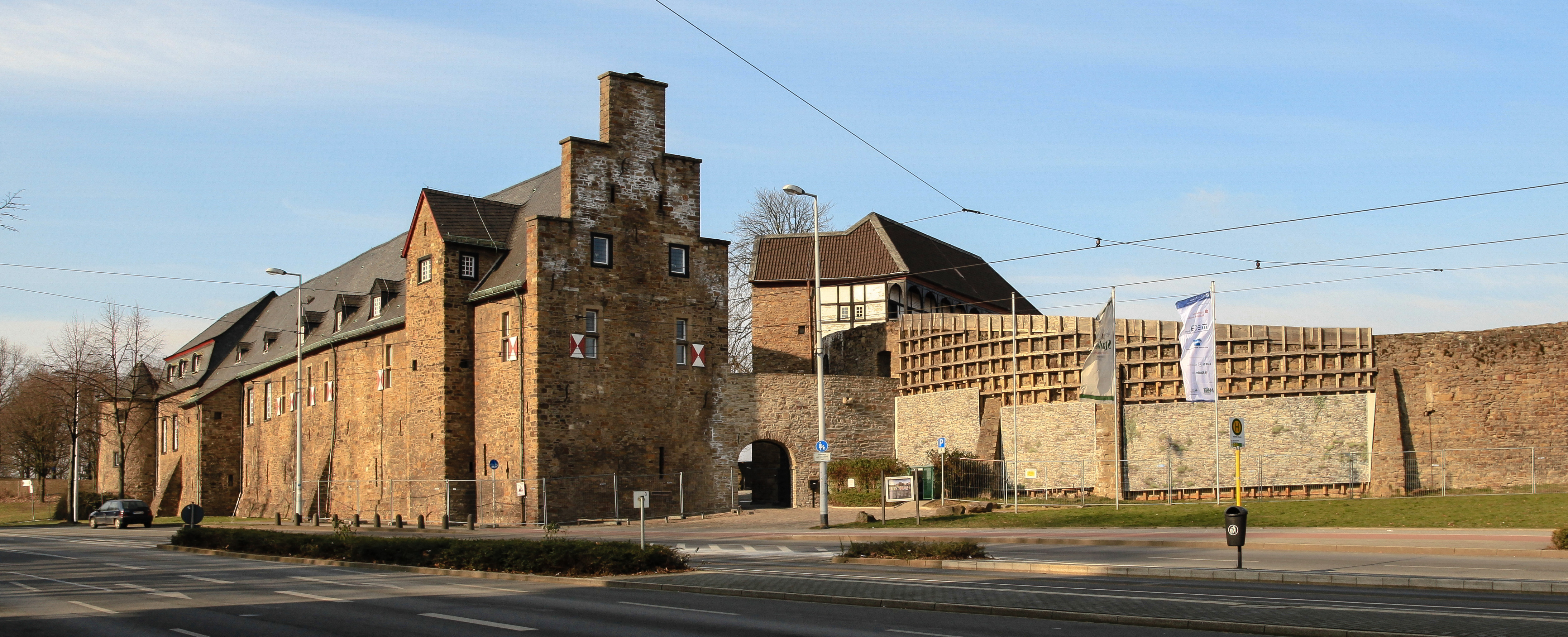 Schloss-Broich-Vorderansicht-2012