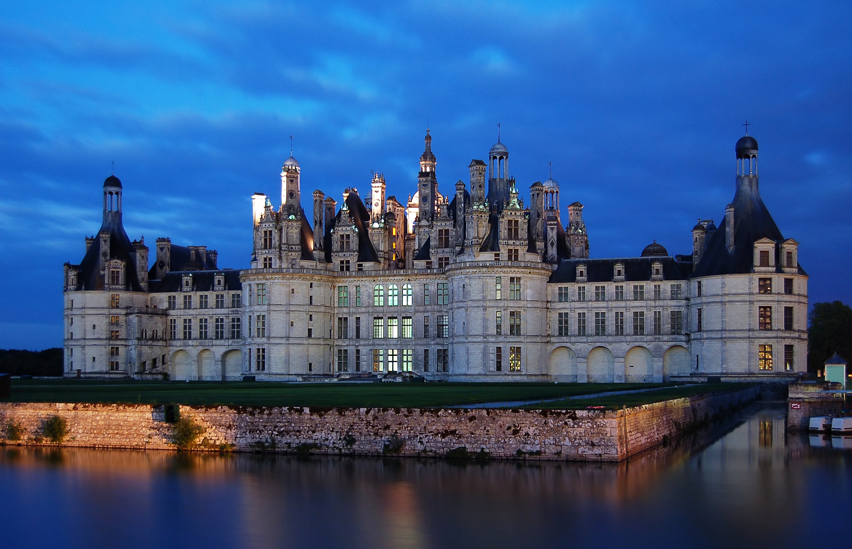Schloss Chambord nachts 2