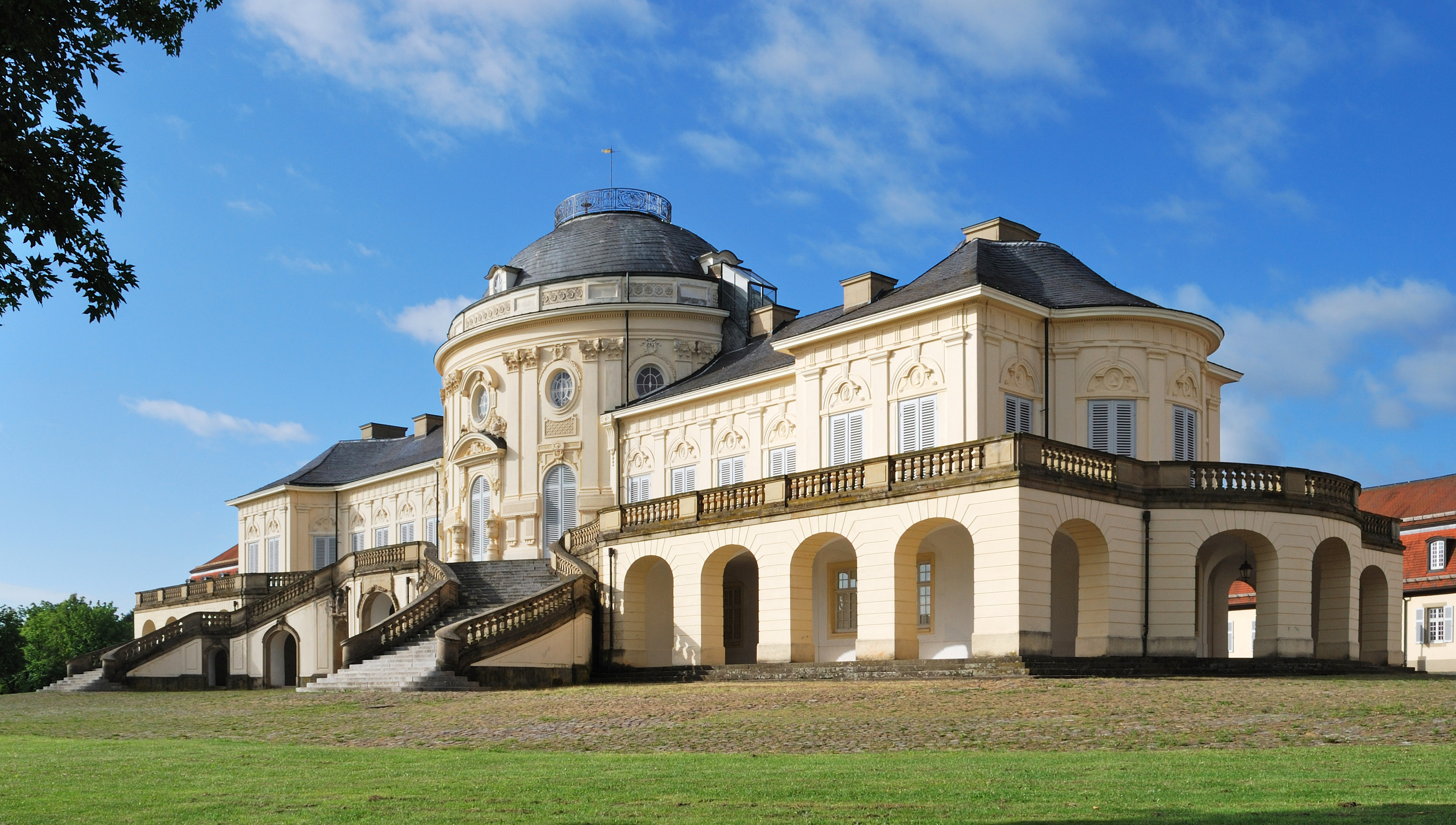Schloss Solitude Nordseite 2012 (3)