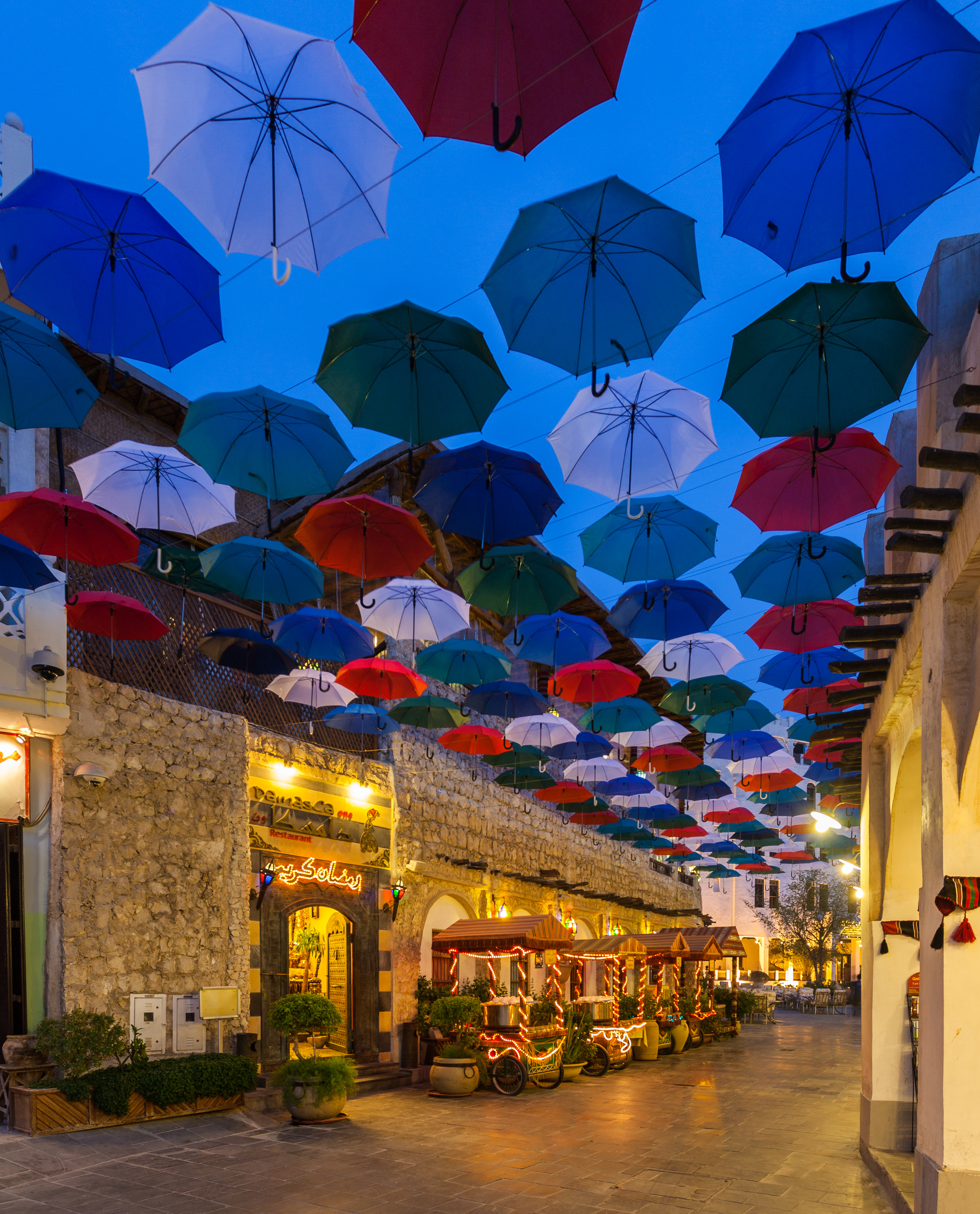 Souq Waqif, Doha, Catar, 2013-08-05, DD 82