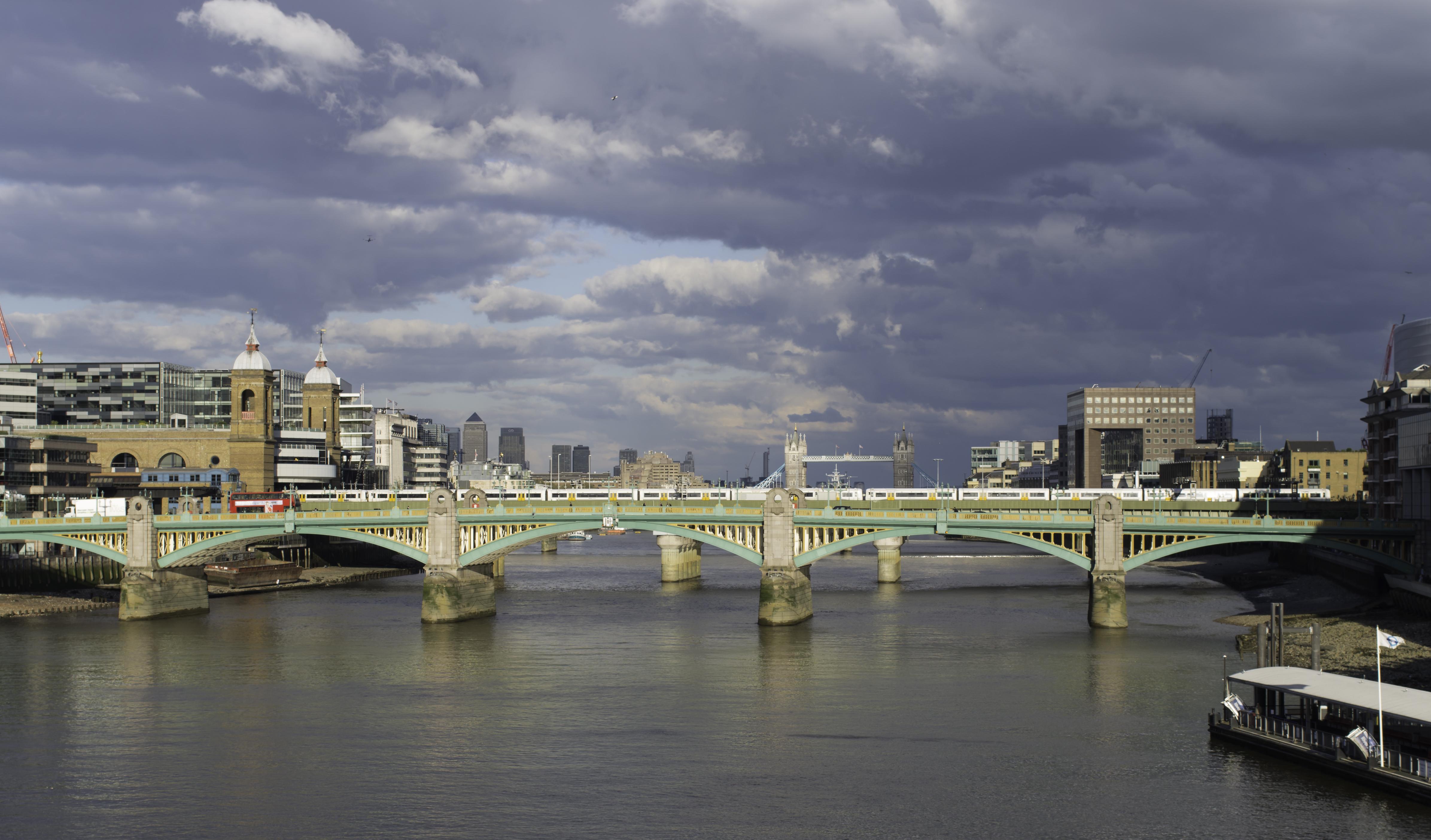 Southwark Bridge à Londres
