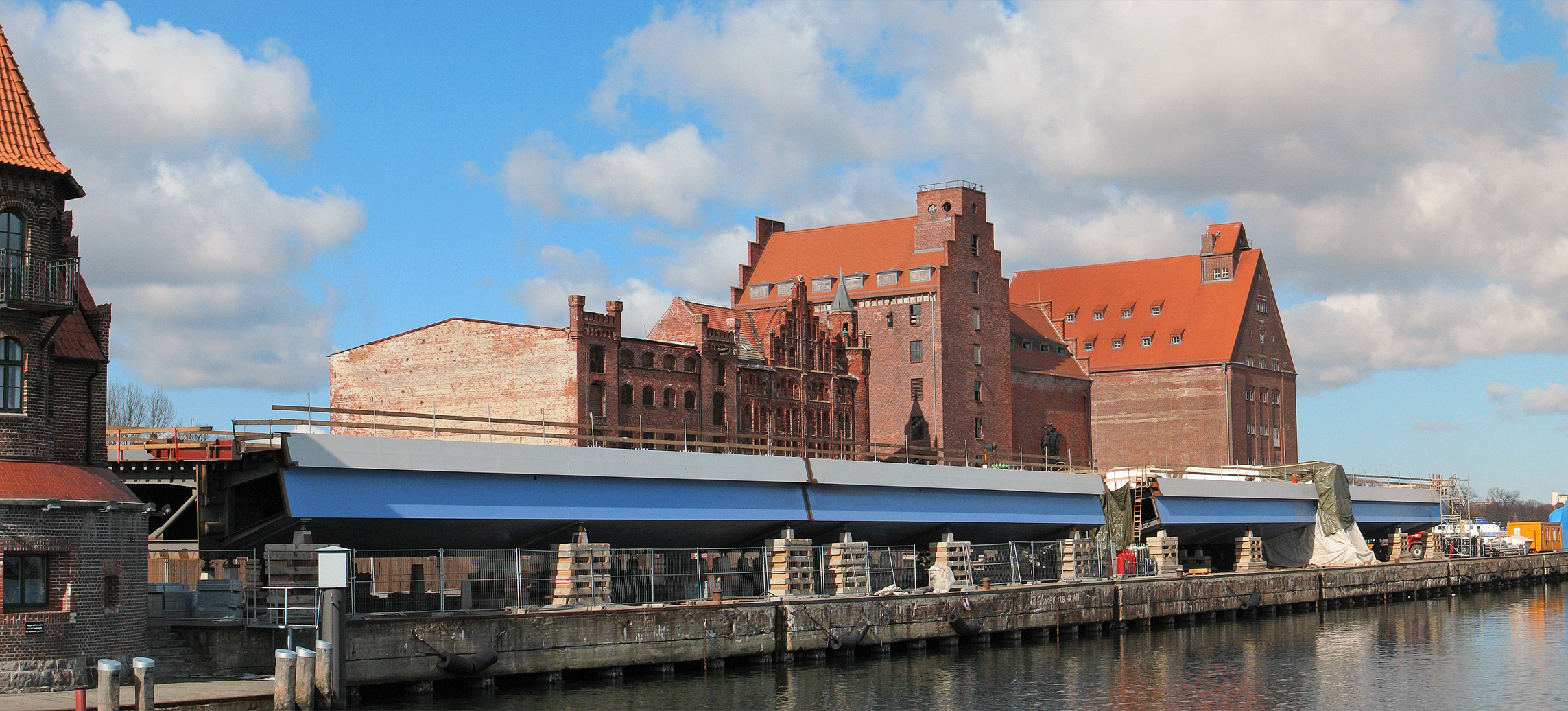 Strelasundbruecke Vorbereitung Hafen