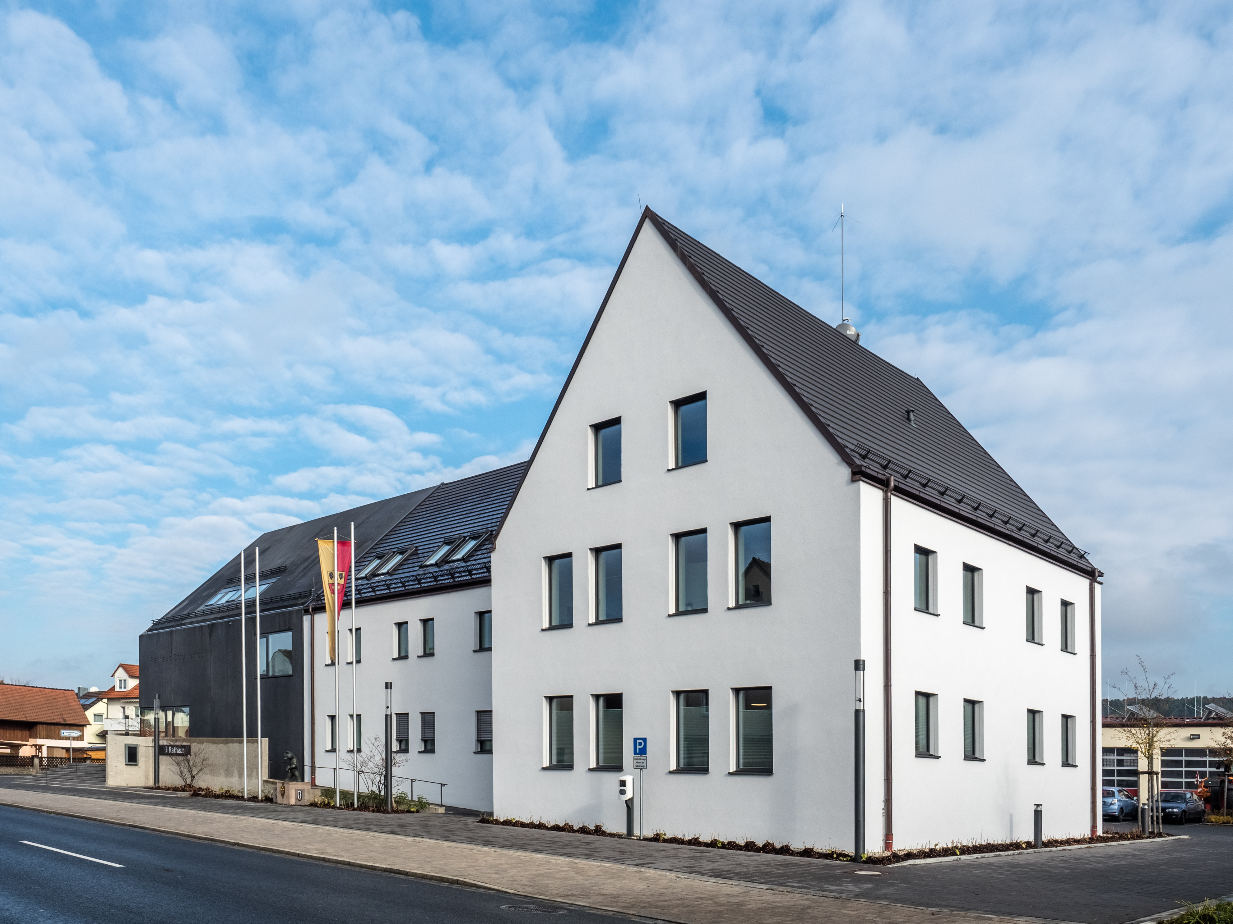 Strullendorf-Rathaus-PB090001