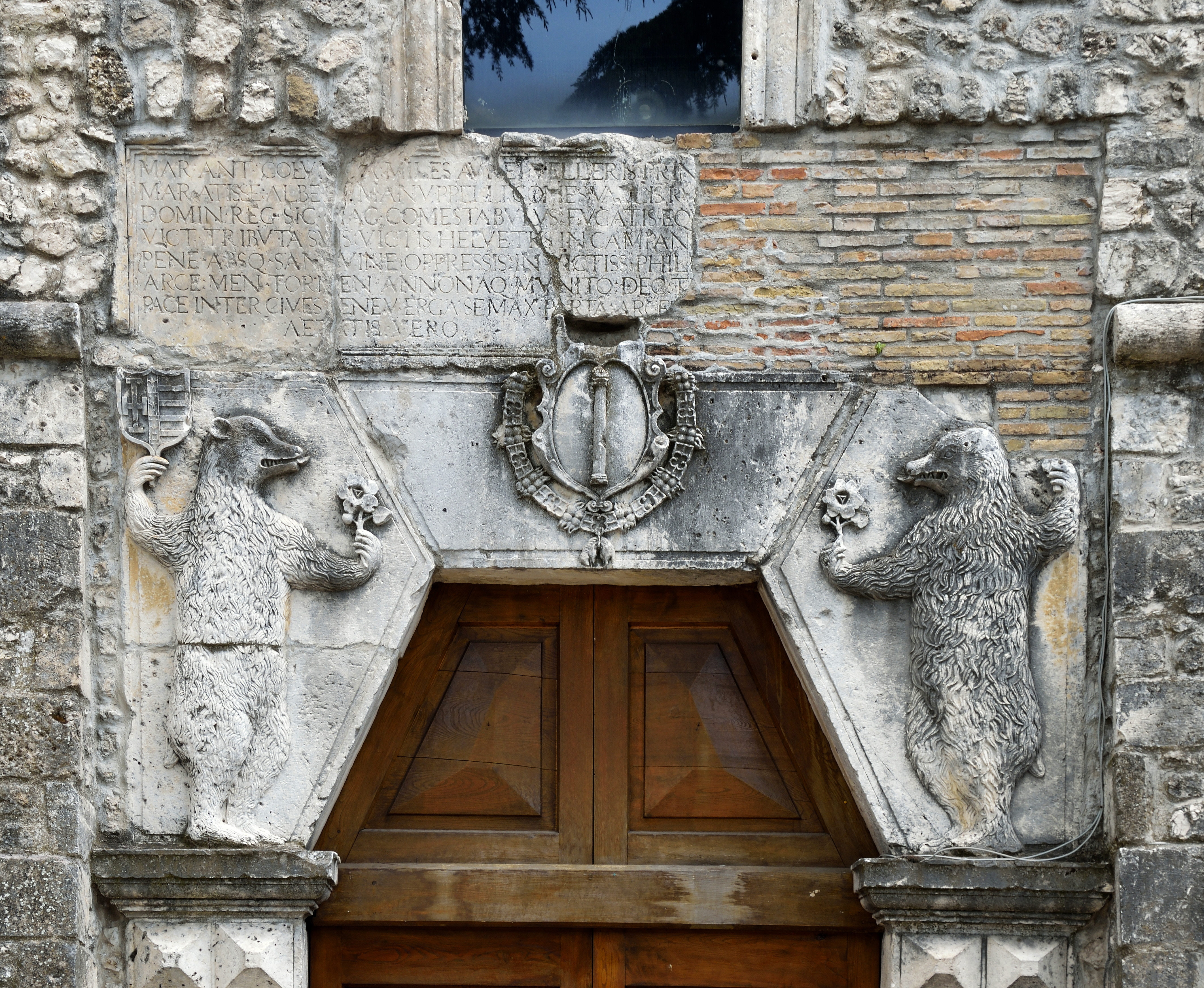 Symbol on Castello Orsini-Colonna