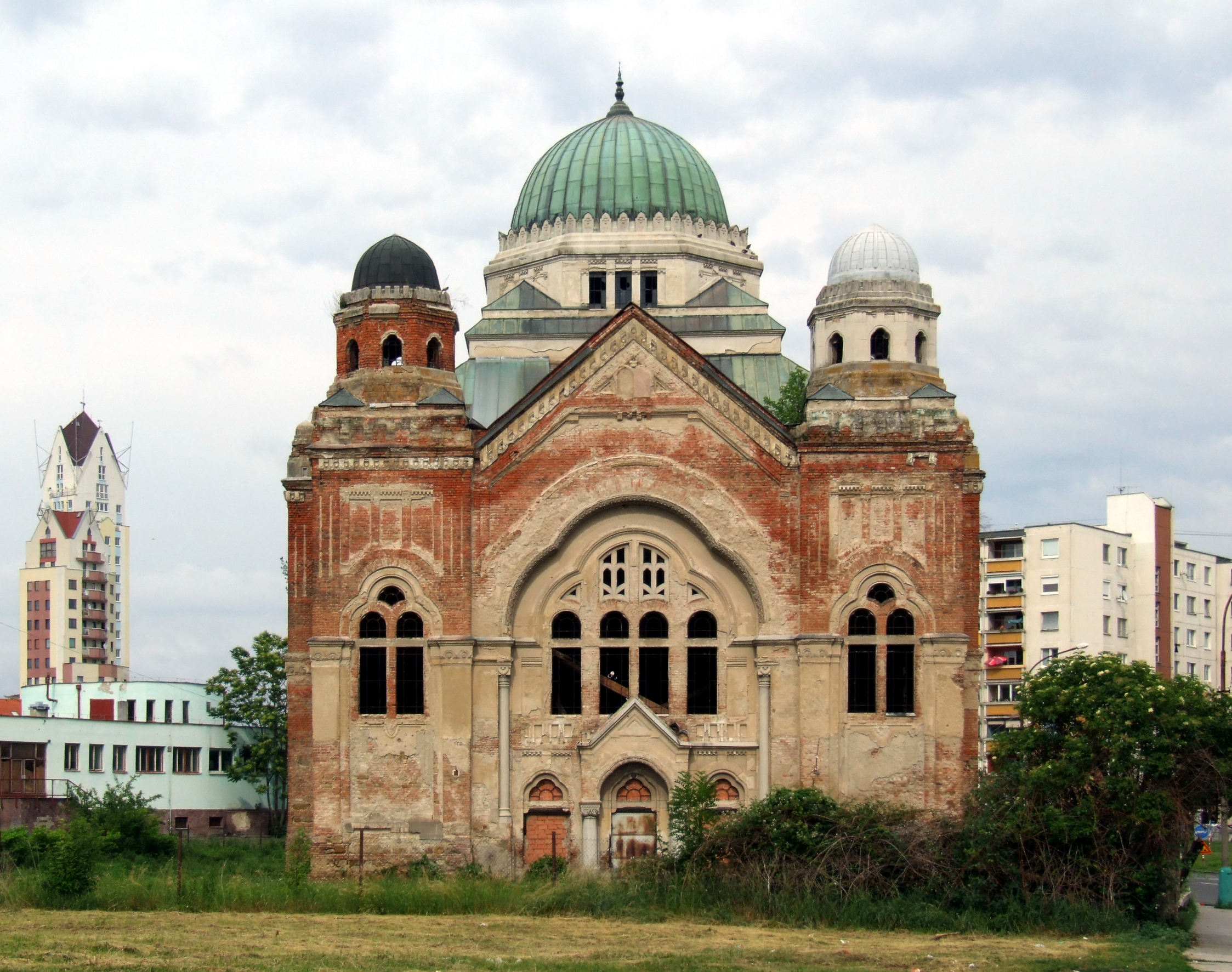 Synagogue in Lučenec (Losonc)