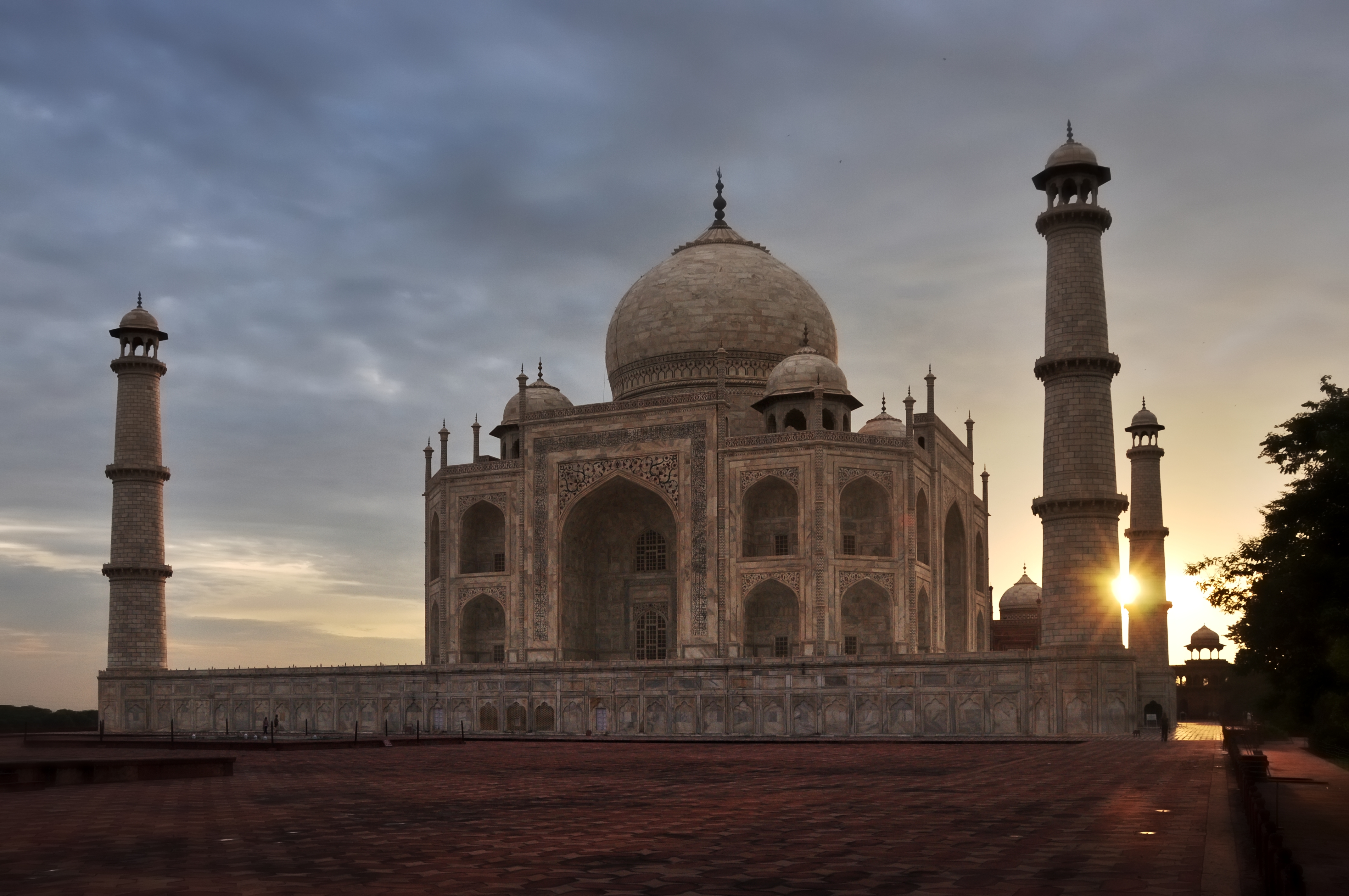 Taj Mahal Tomb at sunrise