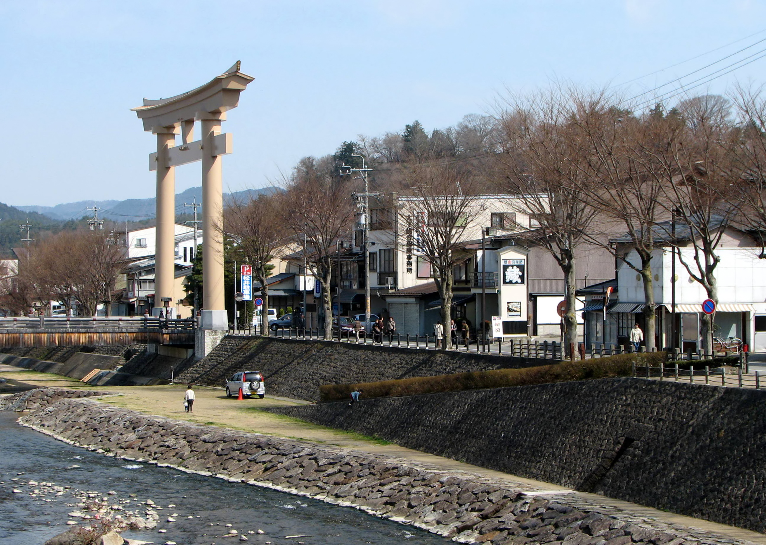 Takayama-03