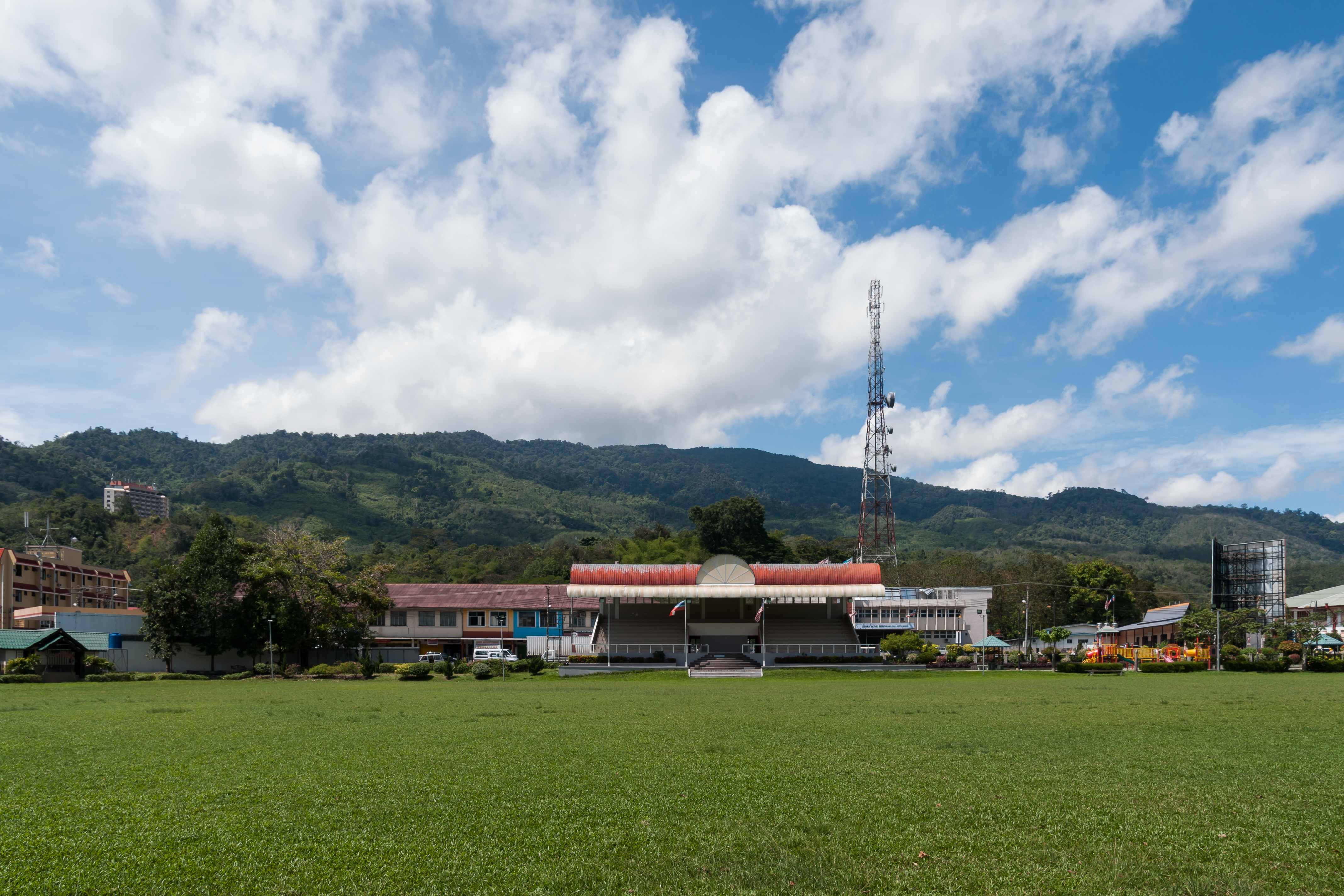 Tenom Sabah Town-Padang-01