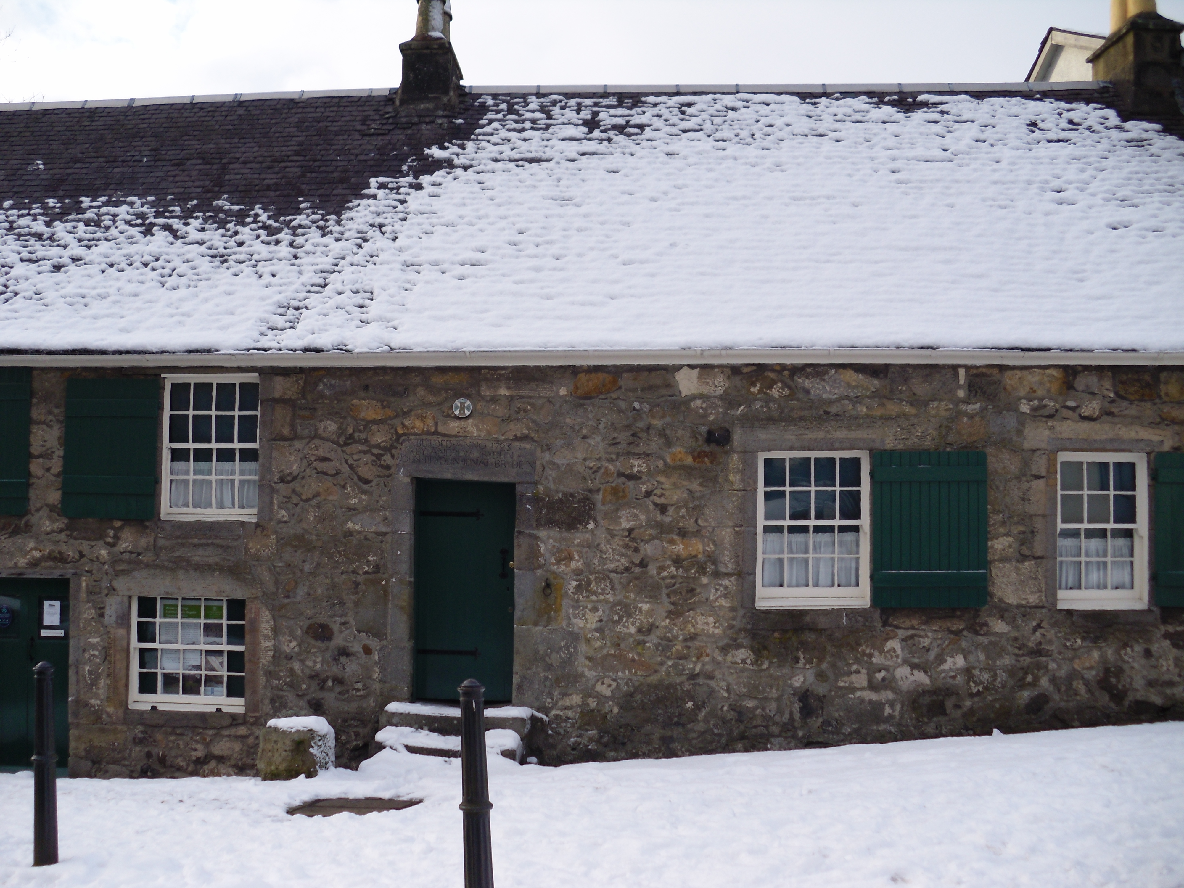 The Weavers Cottage (1723), Kilbarchan, Renfrewshire. - panoramio