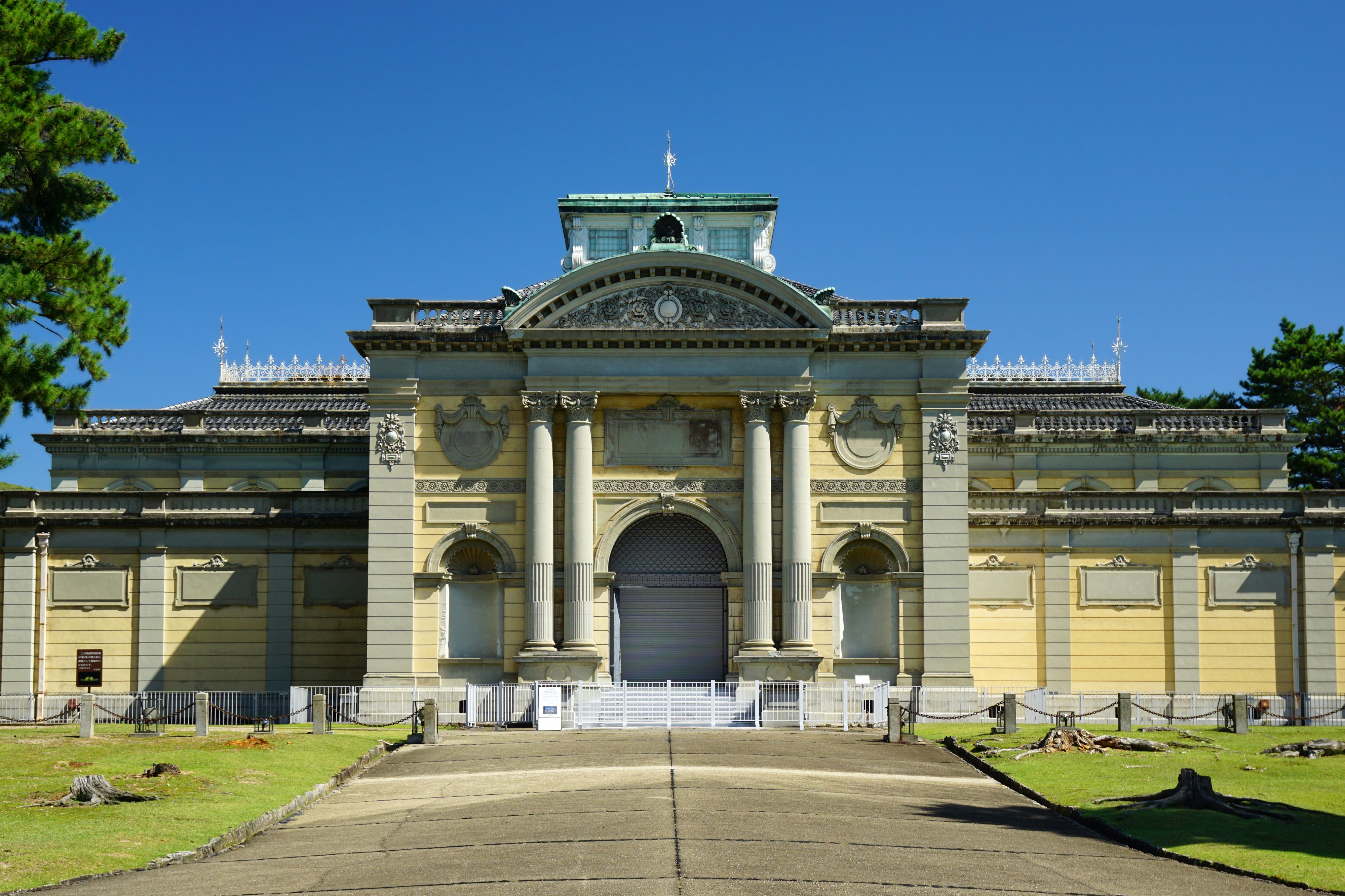 140927 Nara National Museum Nara Japan01bs5