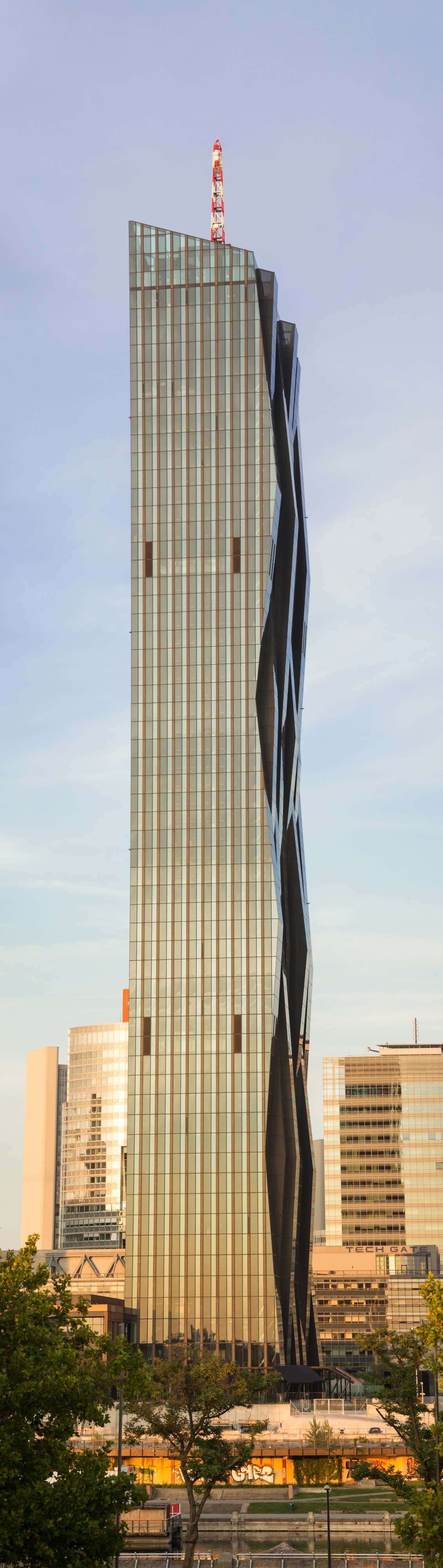 2014-09-30 Donau City Tower - Panorama-1