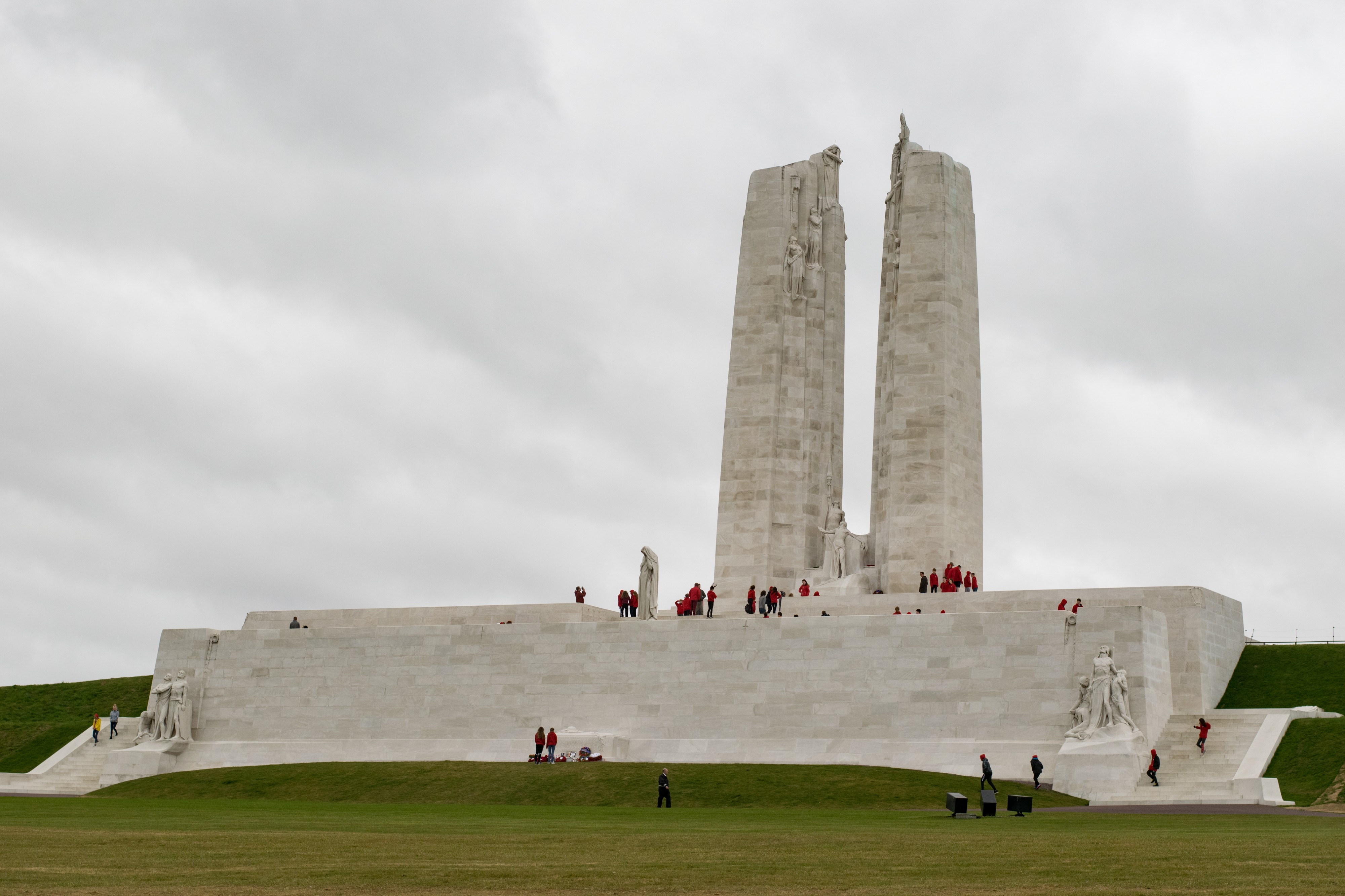 2017-05 Canadian National Vimy Memorial 01