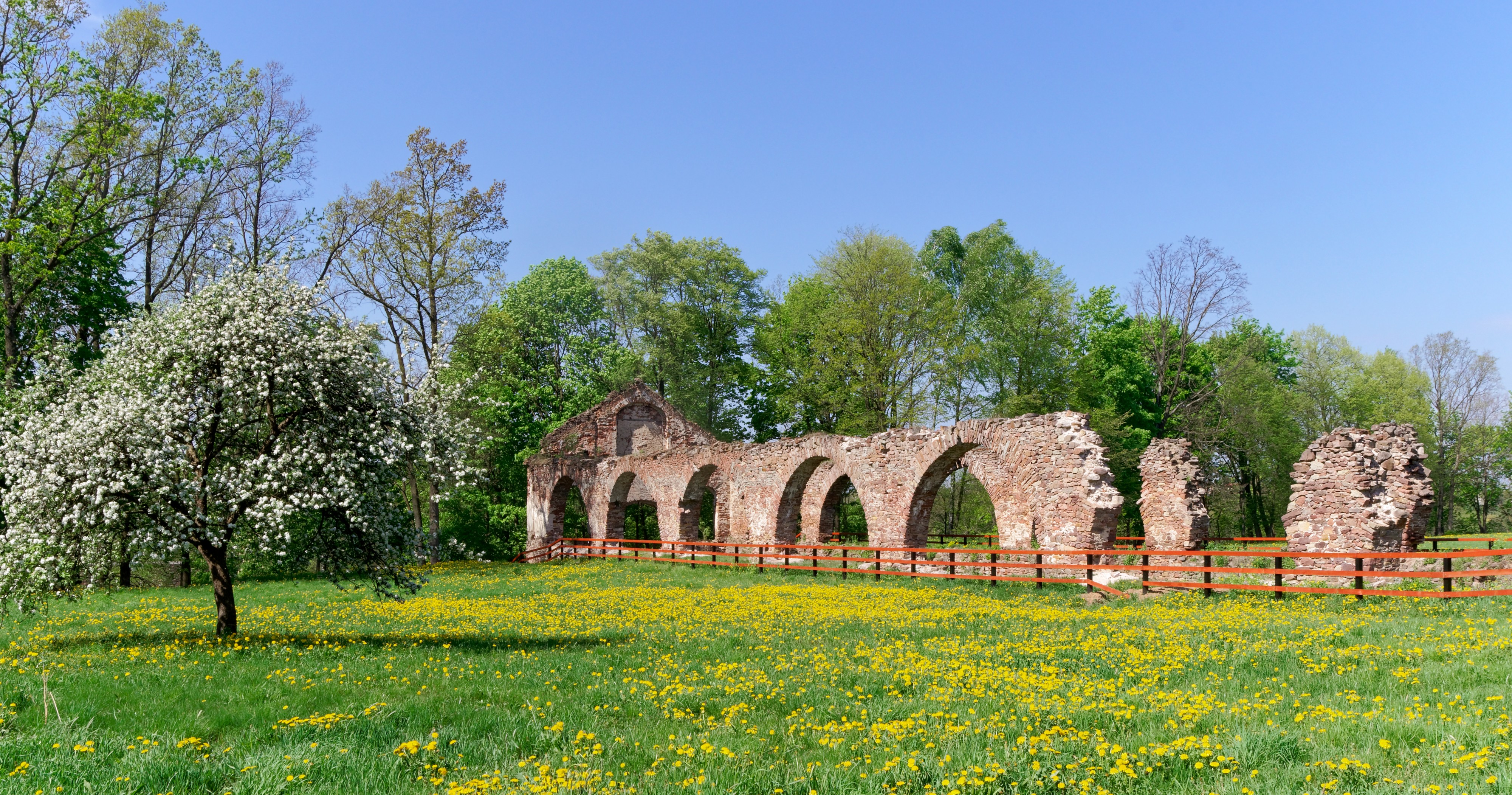 20180430 Ruiny Zakładów Wielkopiecowych w Bobrzy 2600 DxO