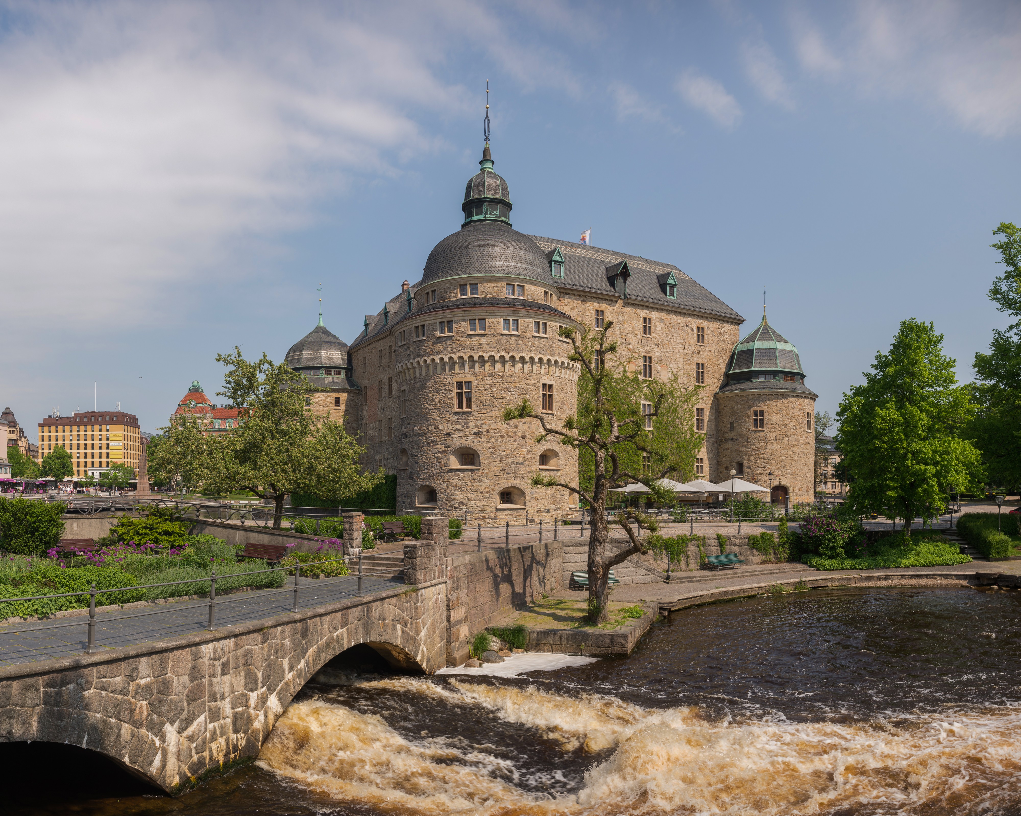 Örebro slott May 2014 01
