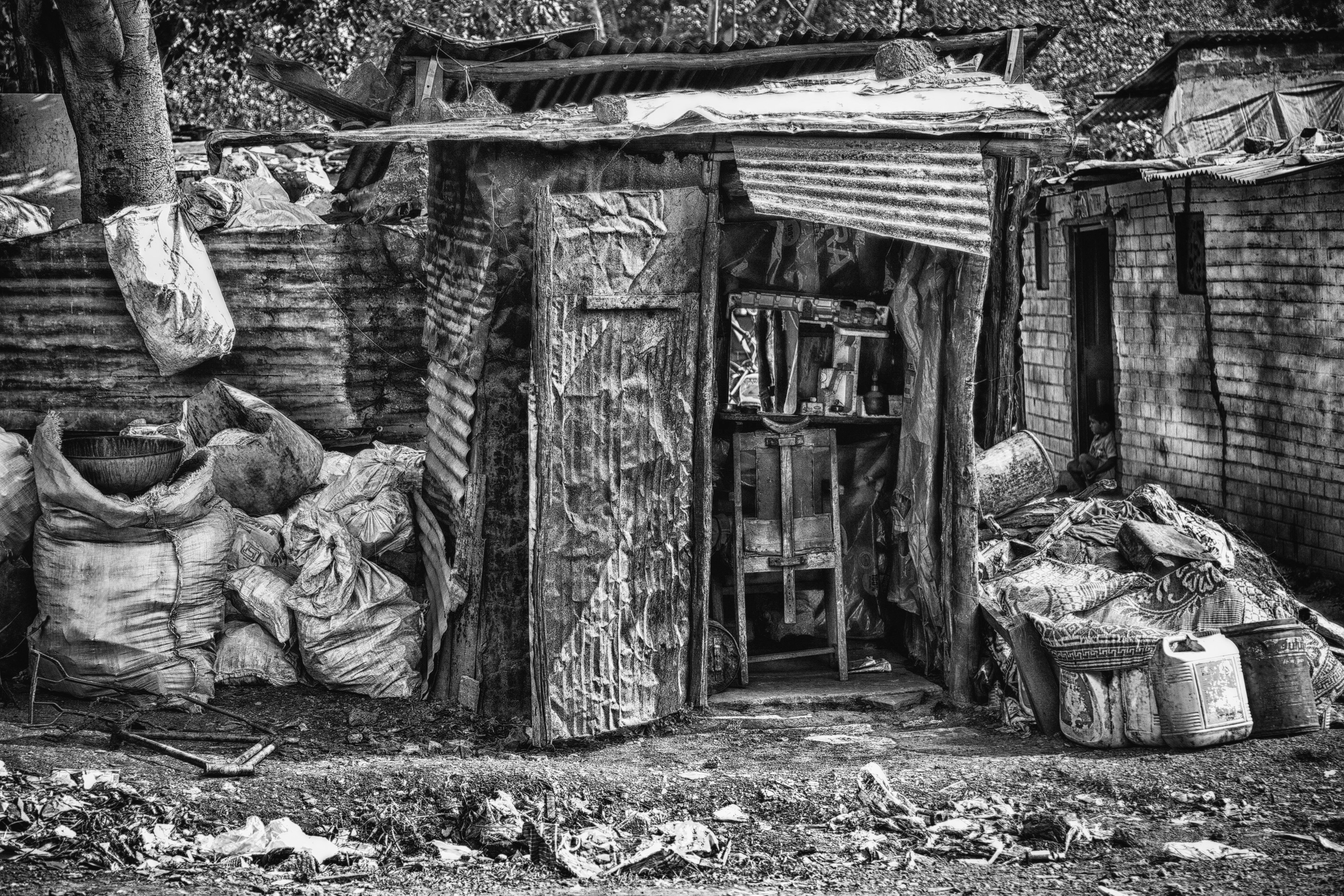 Abandoned Barber Shack (b&w) (11372478796)