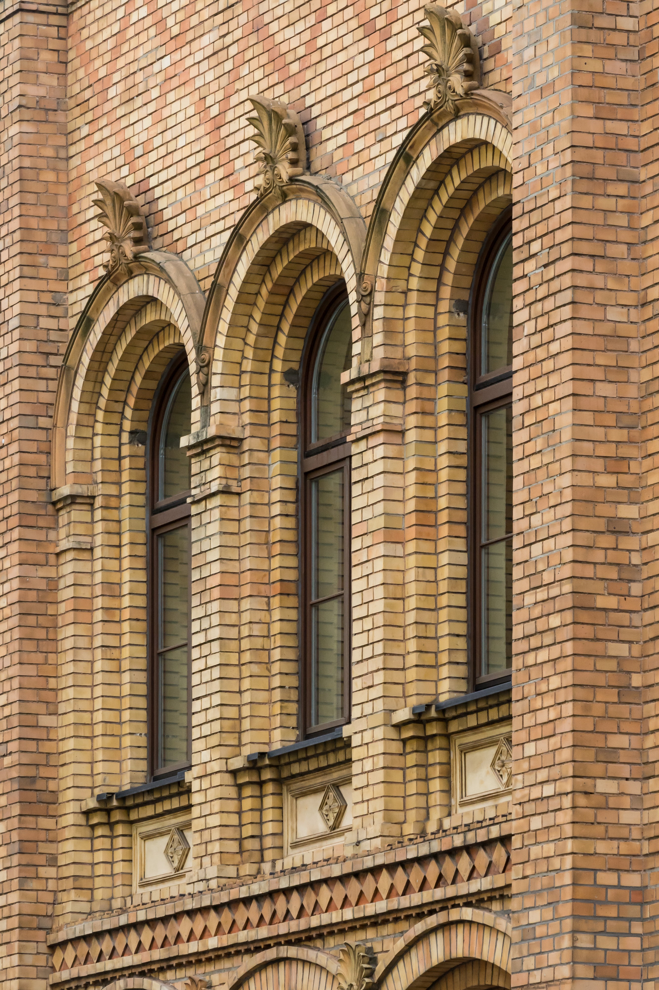 Albrechtstraße 7 (Magdeburg-Altstadt).Gebäude Schweriner Straße.Südfassade.Detail.2.ajb