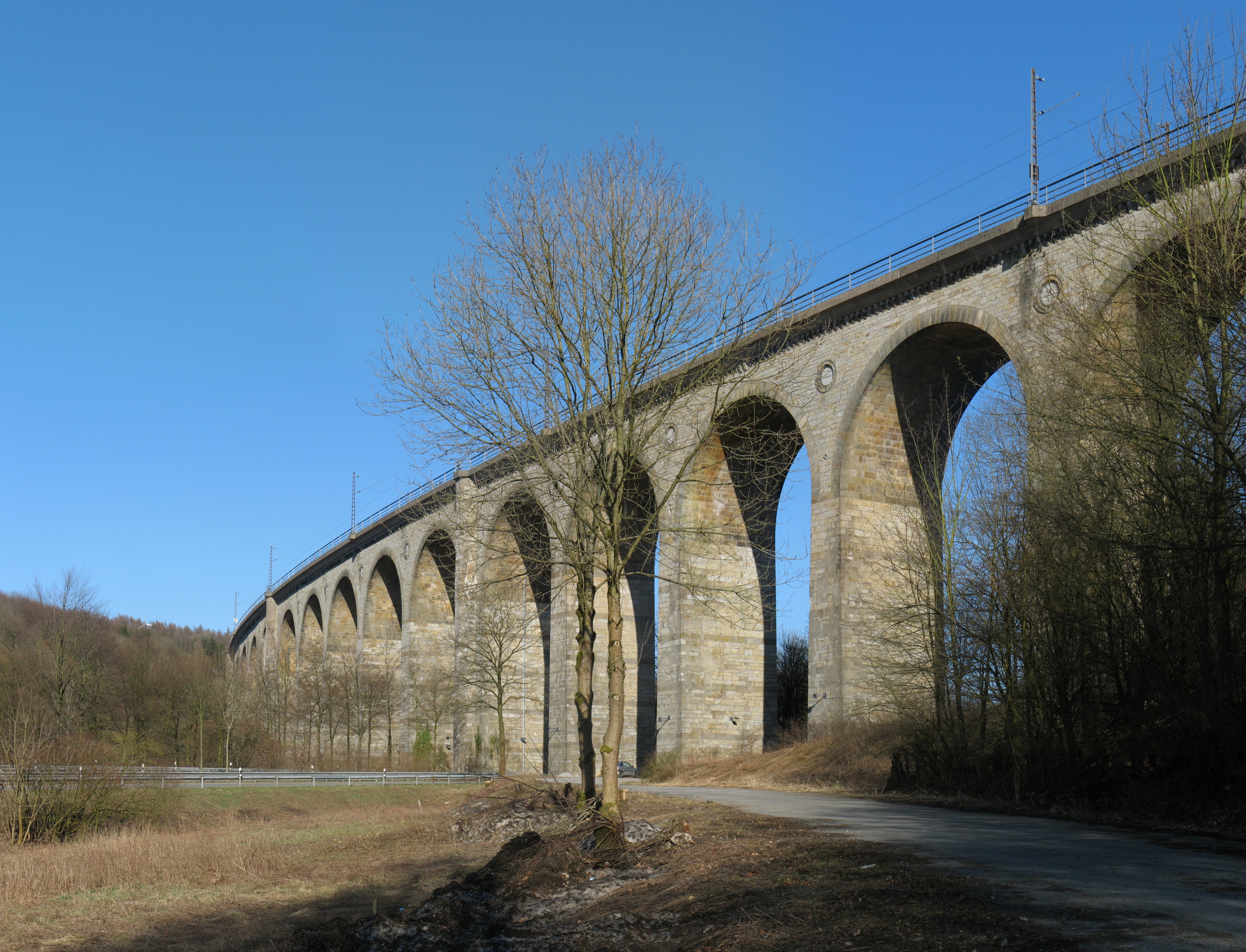 Altenbeken Viadukt03 2011-03-19