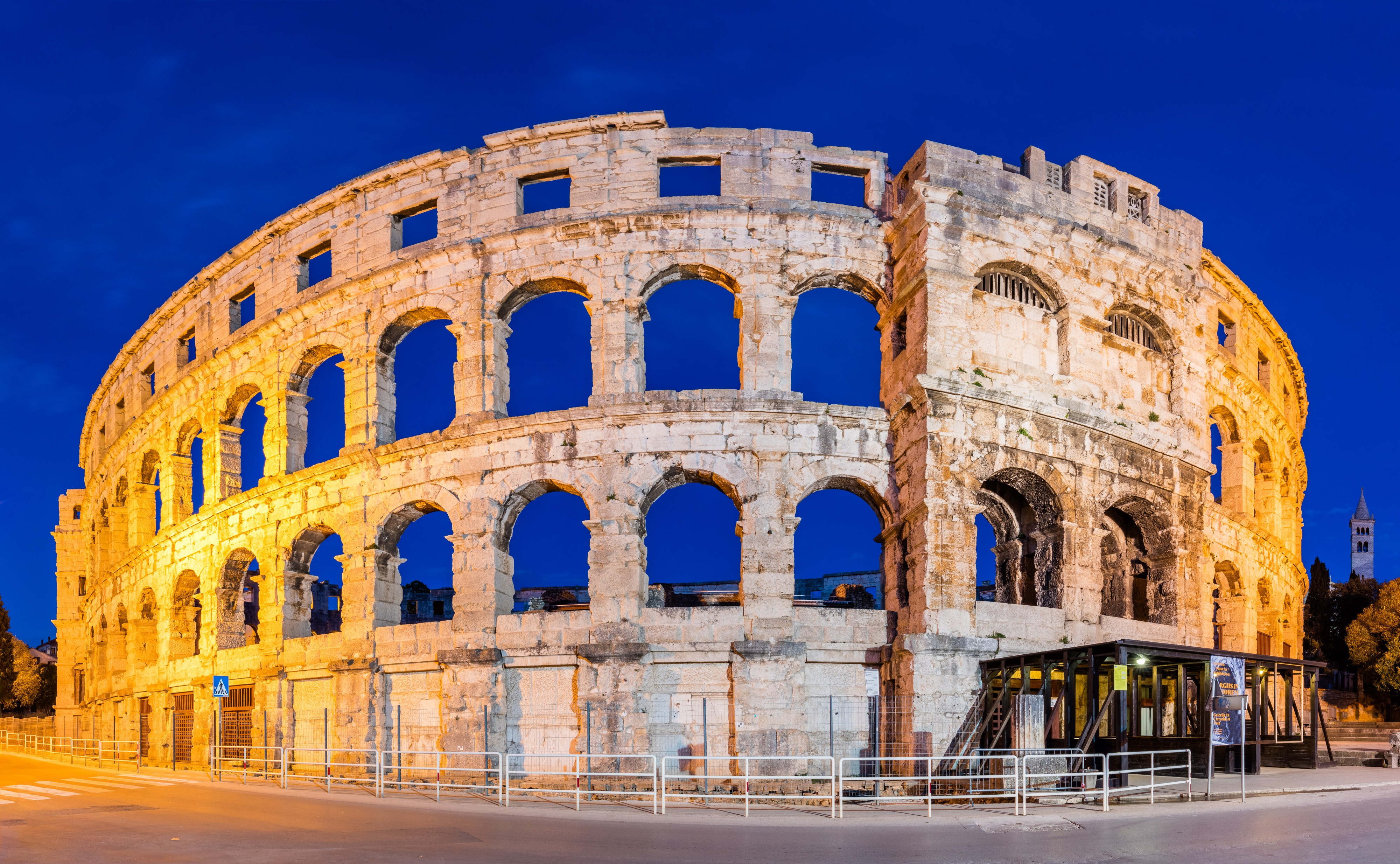 Anfiteatro de Pula, Croacia, 2017-04-17, DD 58-63 HDR PAN