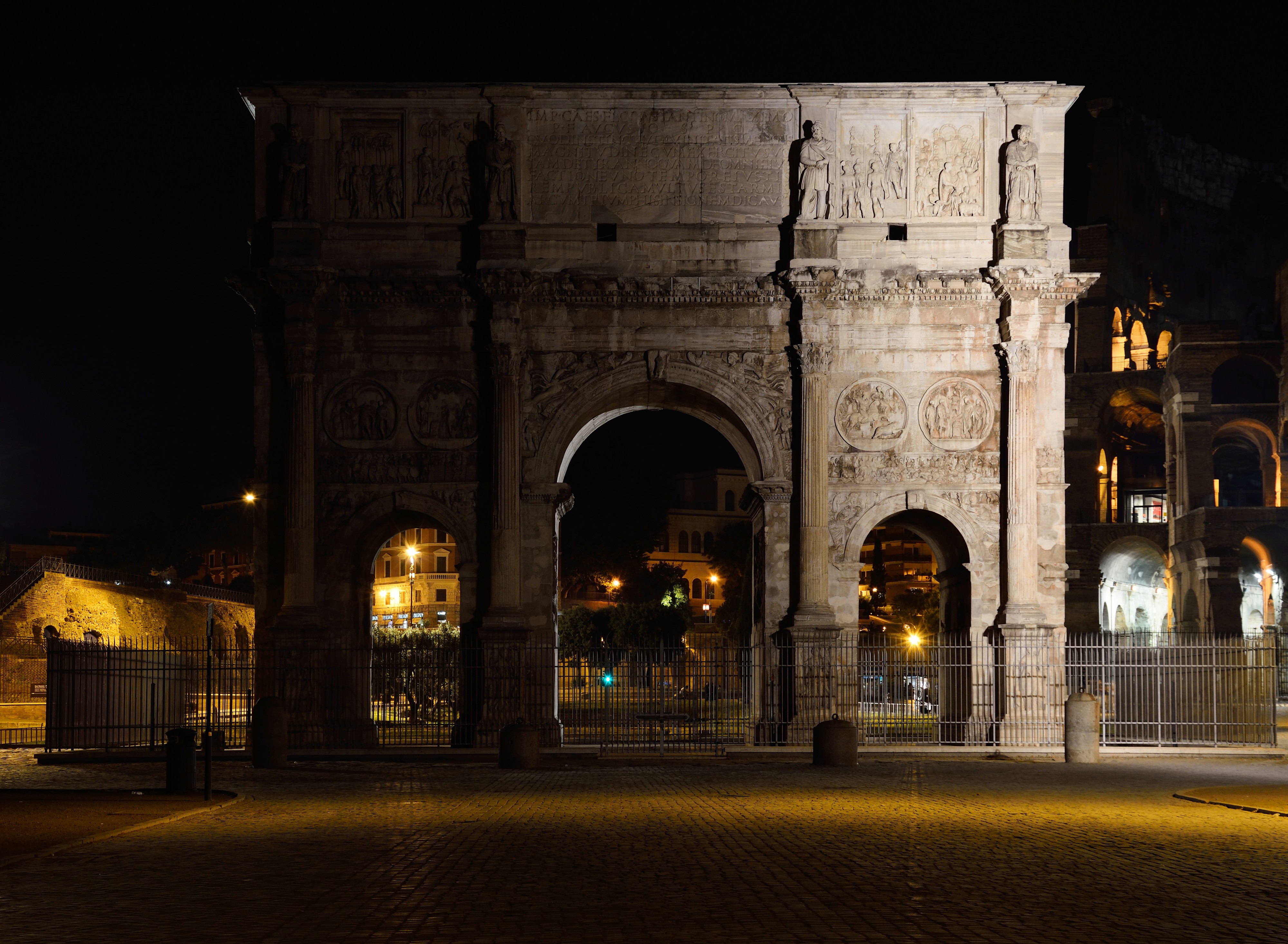 Arch of Constantine at Night