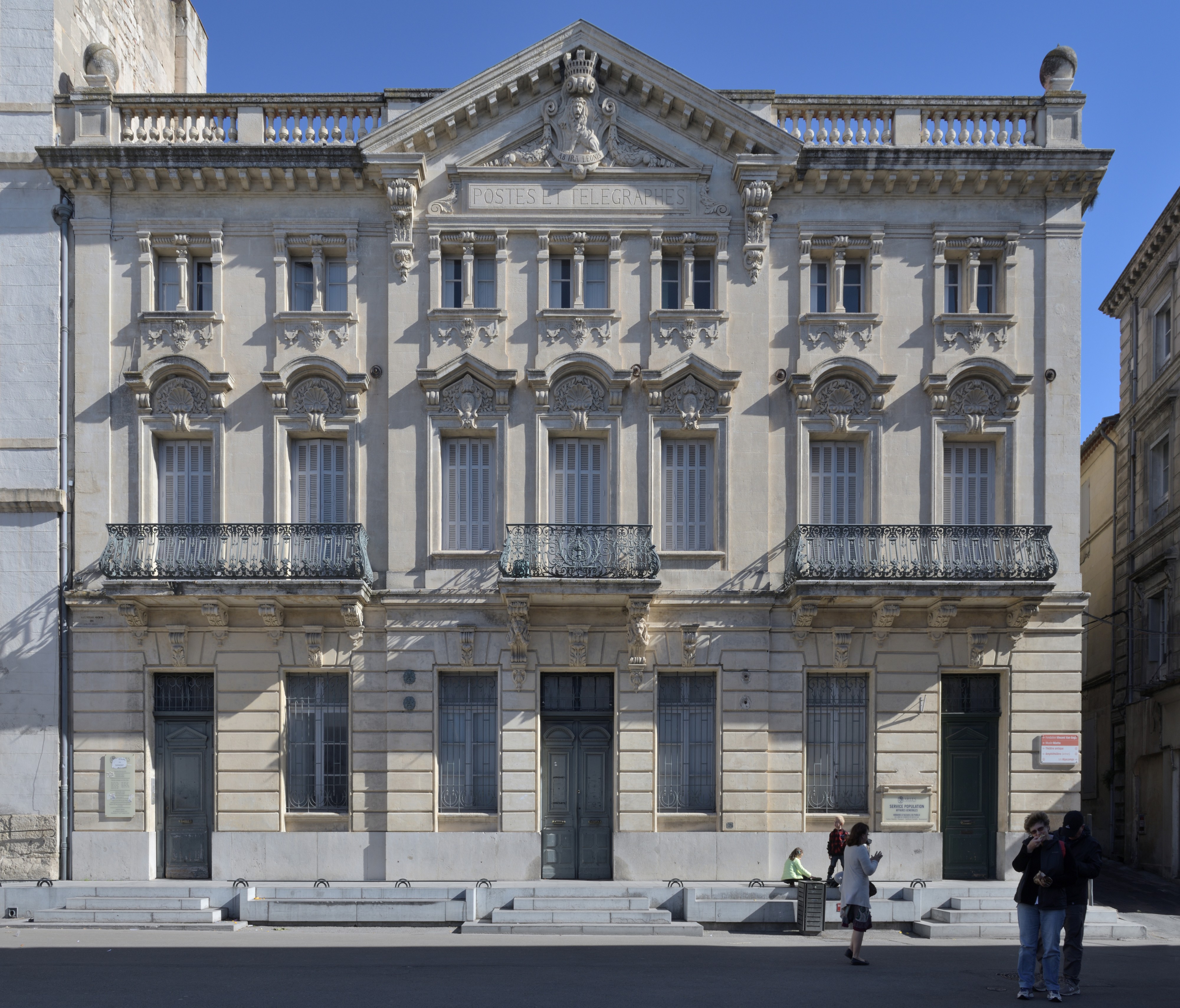 Arles hôtel des postes