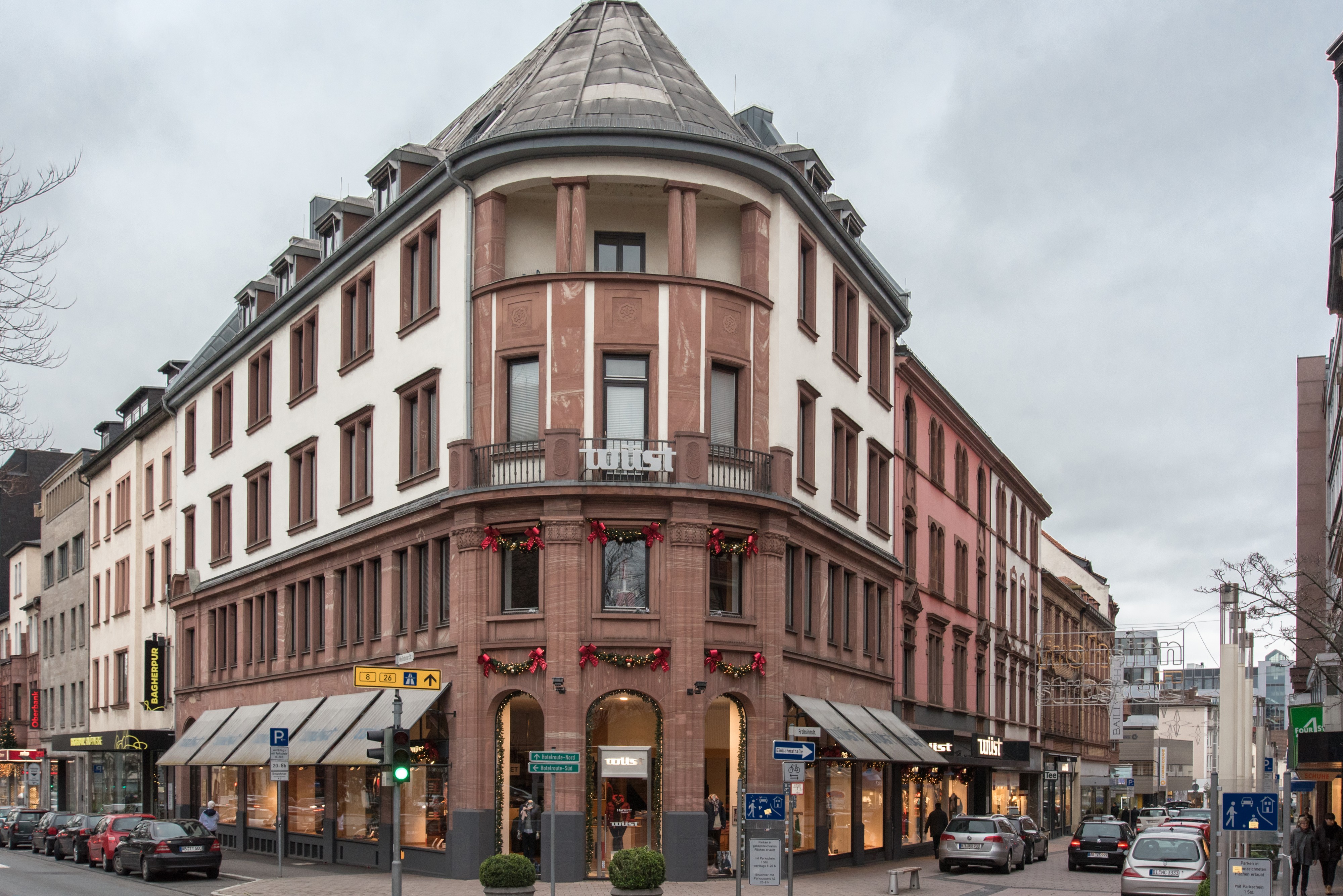 Aschaffenburg, Weißenburger Straße 12-20151213-001