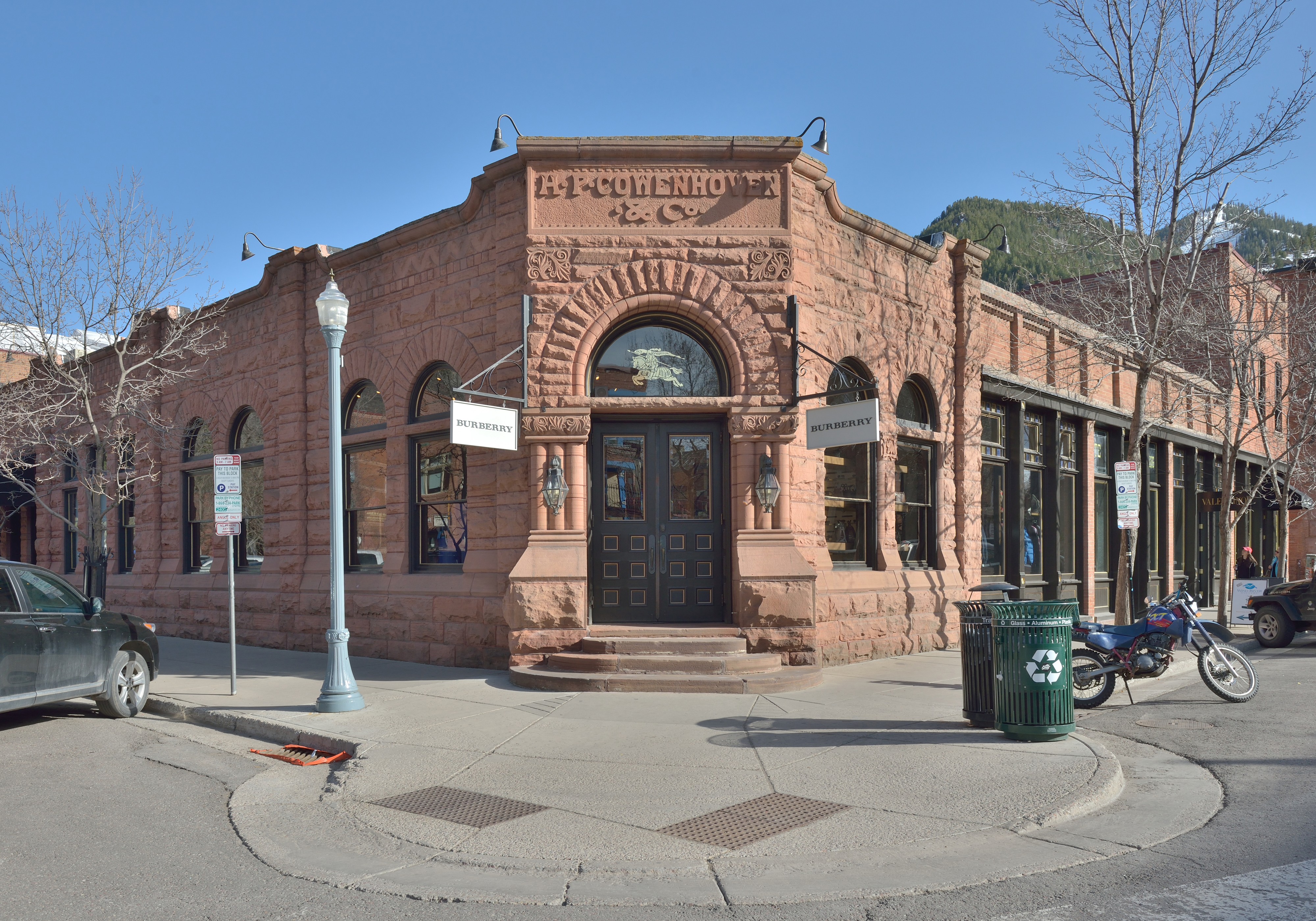 Aspen Cowenhaven Ute City Banque building