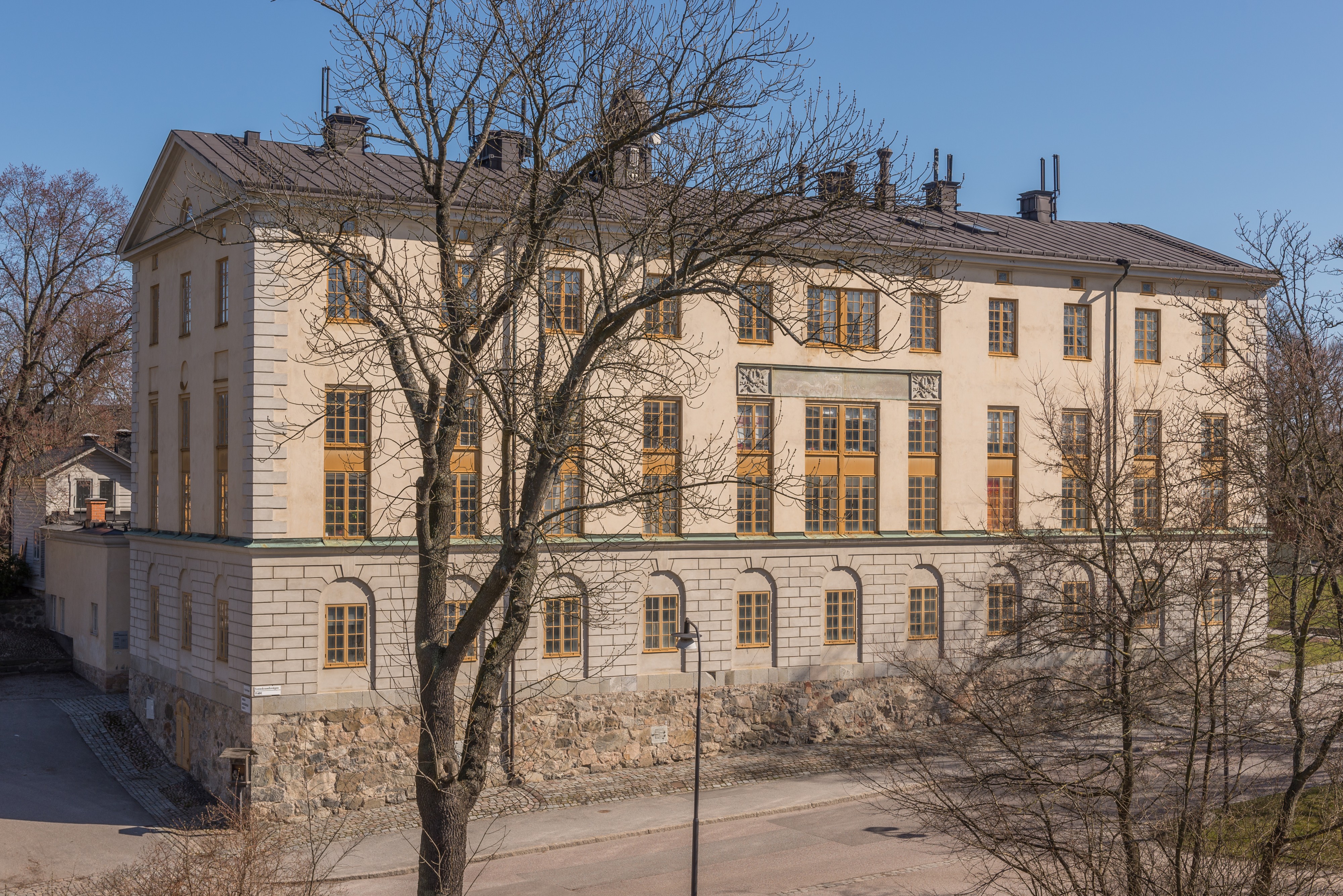 Båtmanskasernen April 2014